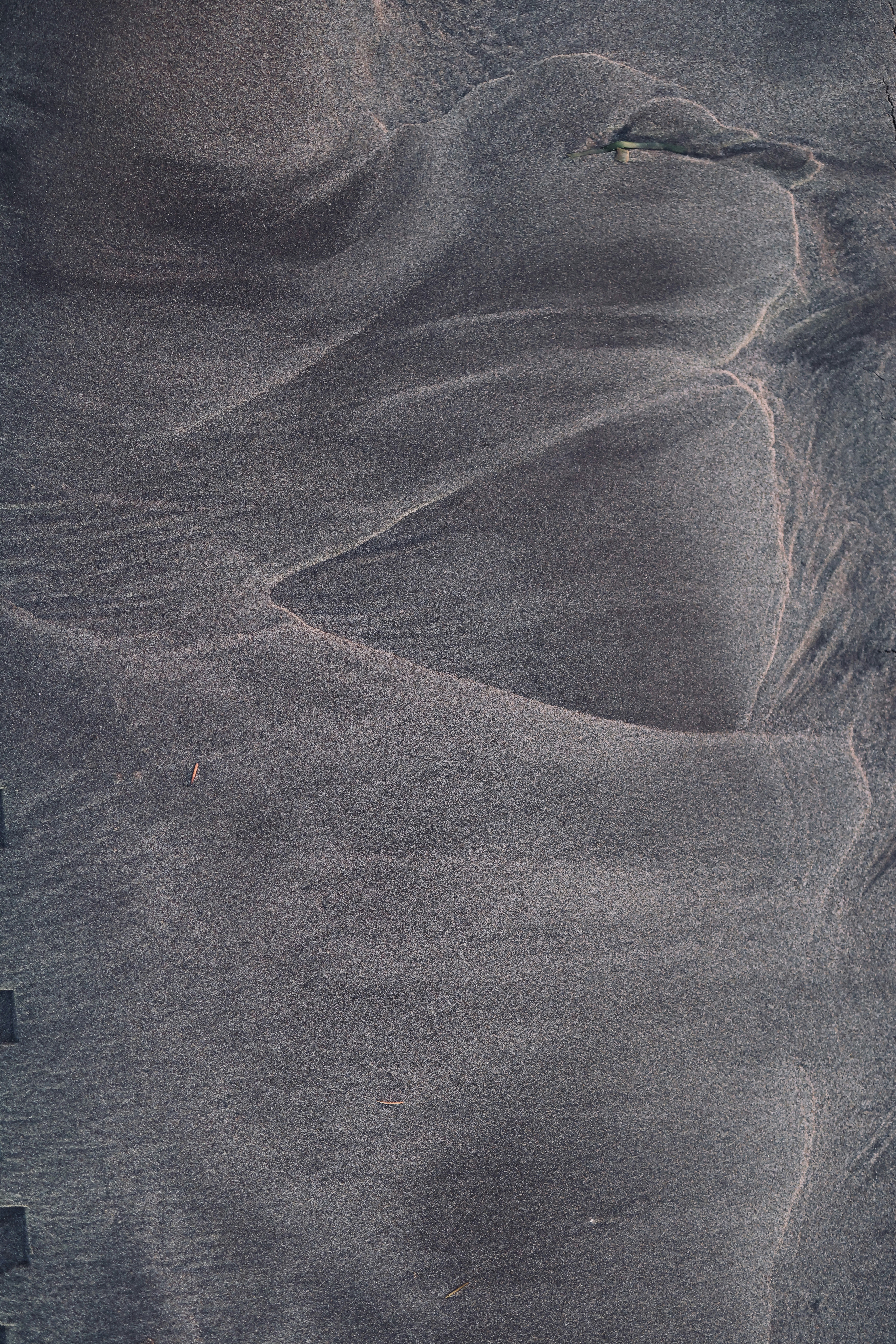 Photo by solenfeyissa