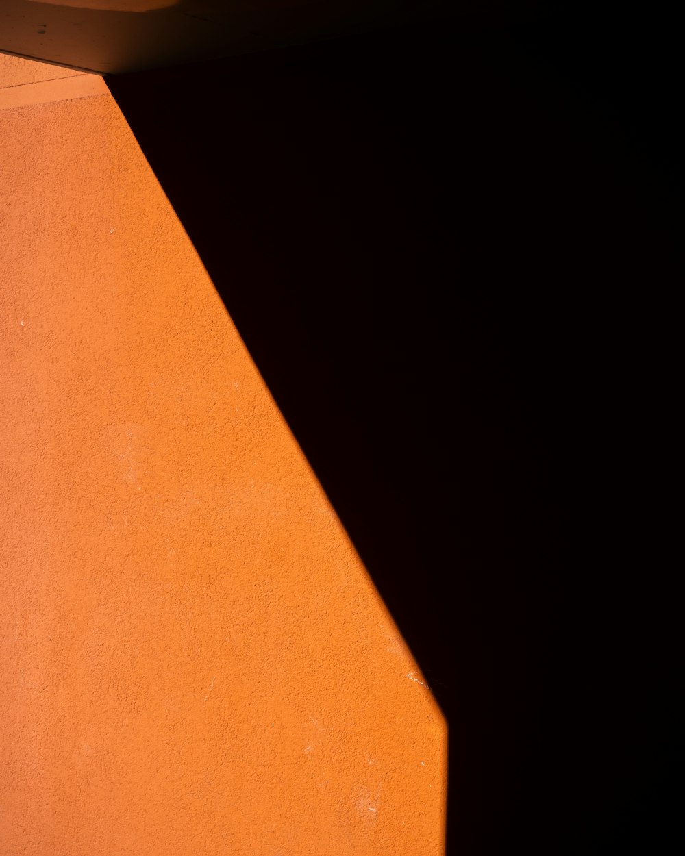 a close up of a corner of a wall