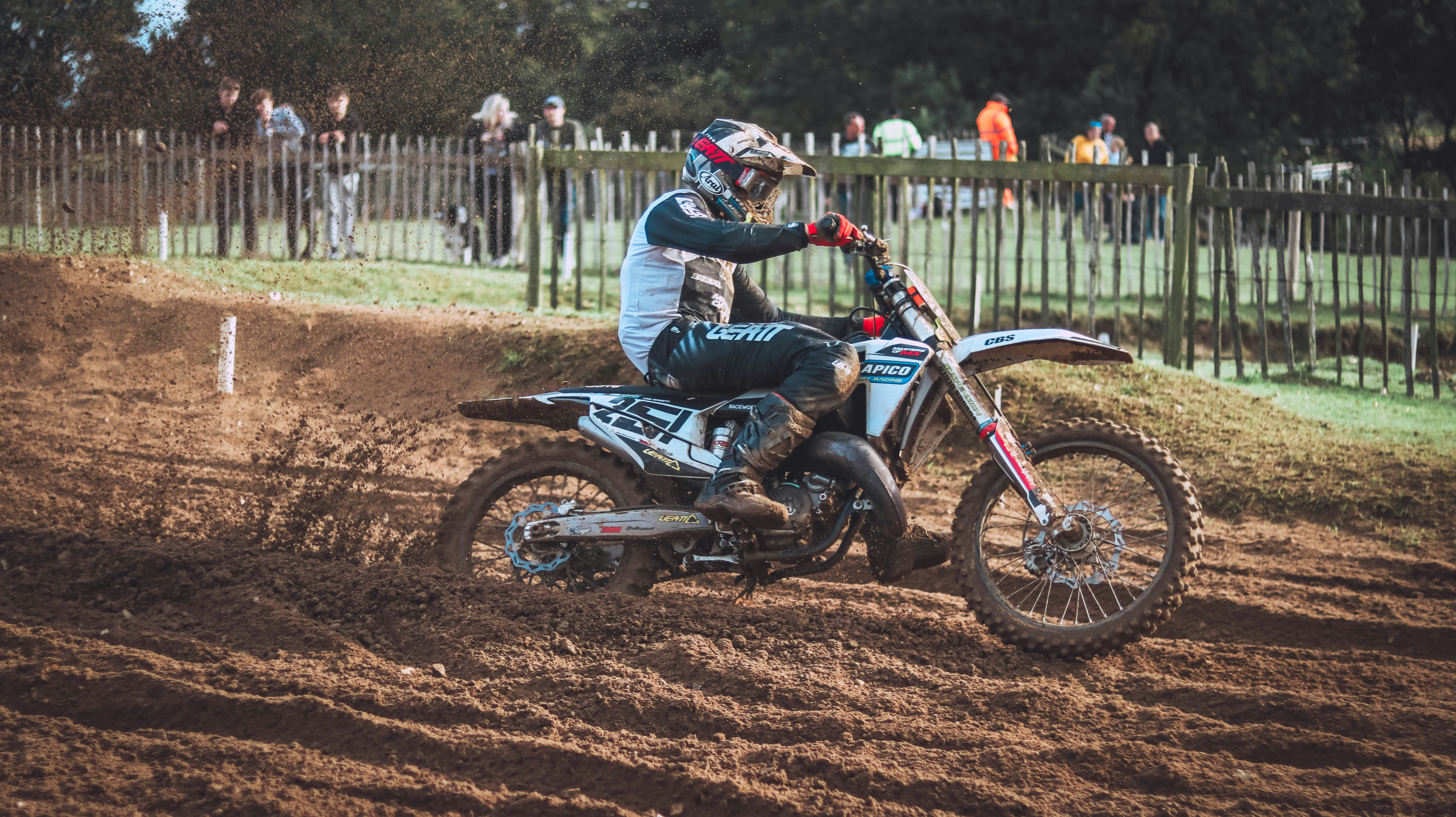 Photo by maxleveridge