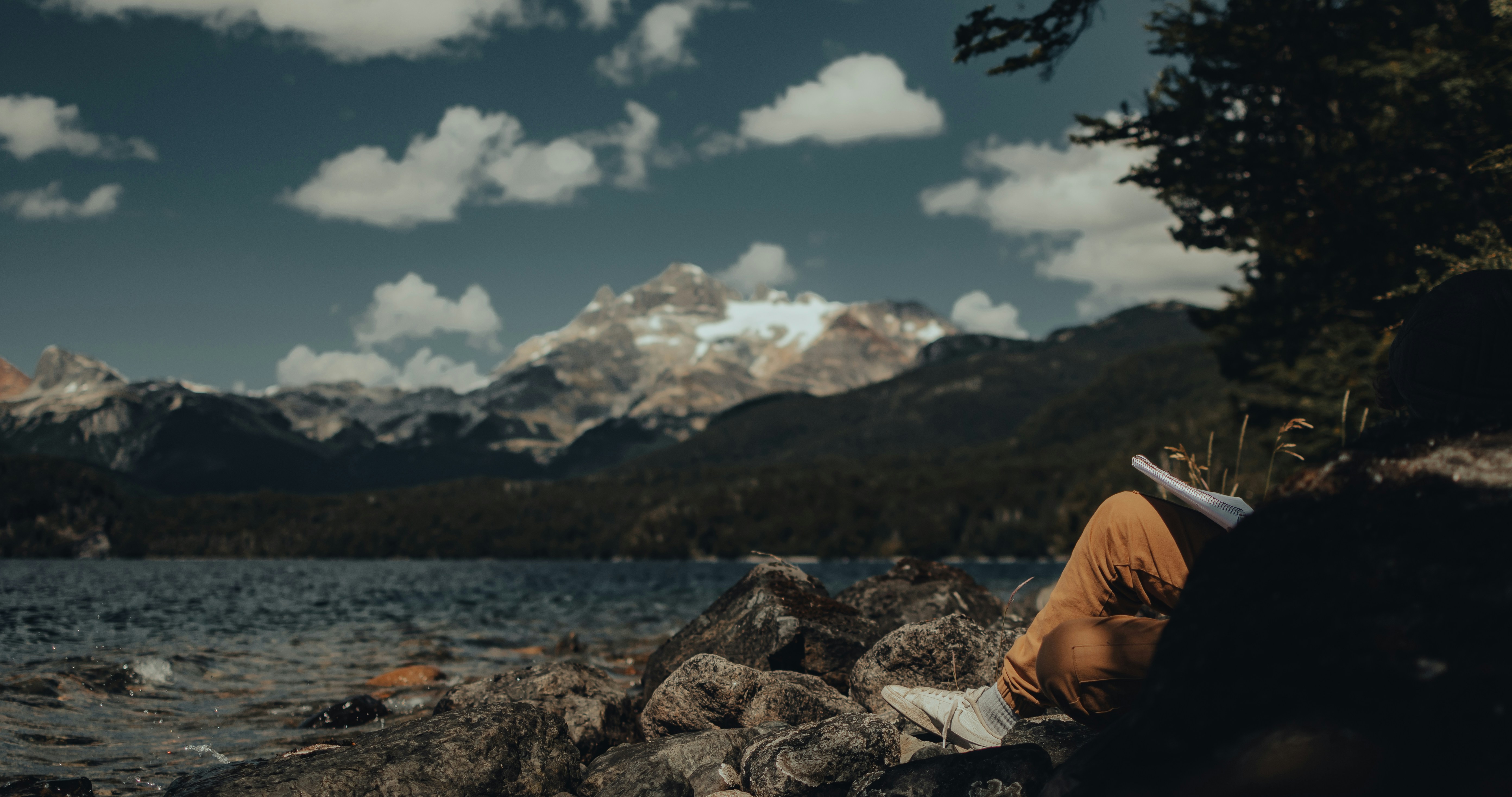 Photo by gasparzaldo