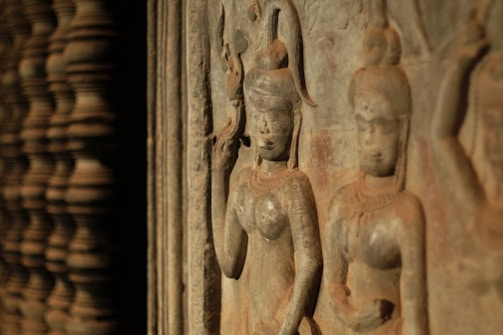 An illustration depicting the ancient peoples of Chile.