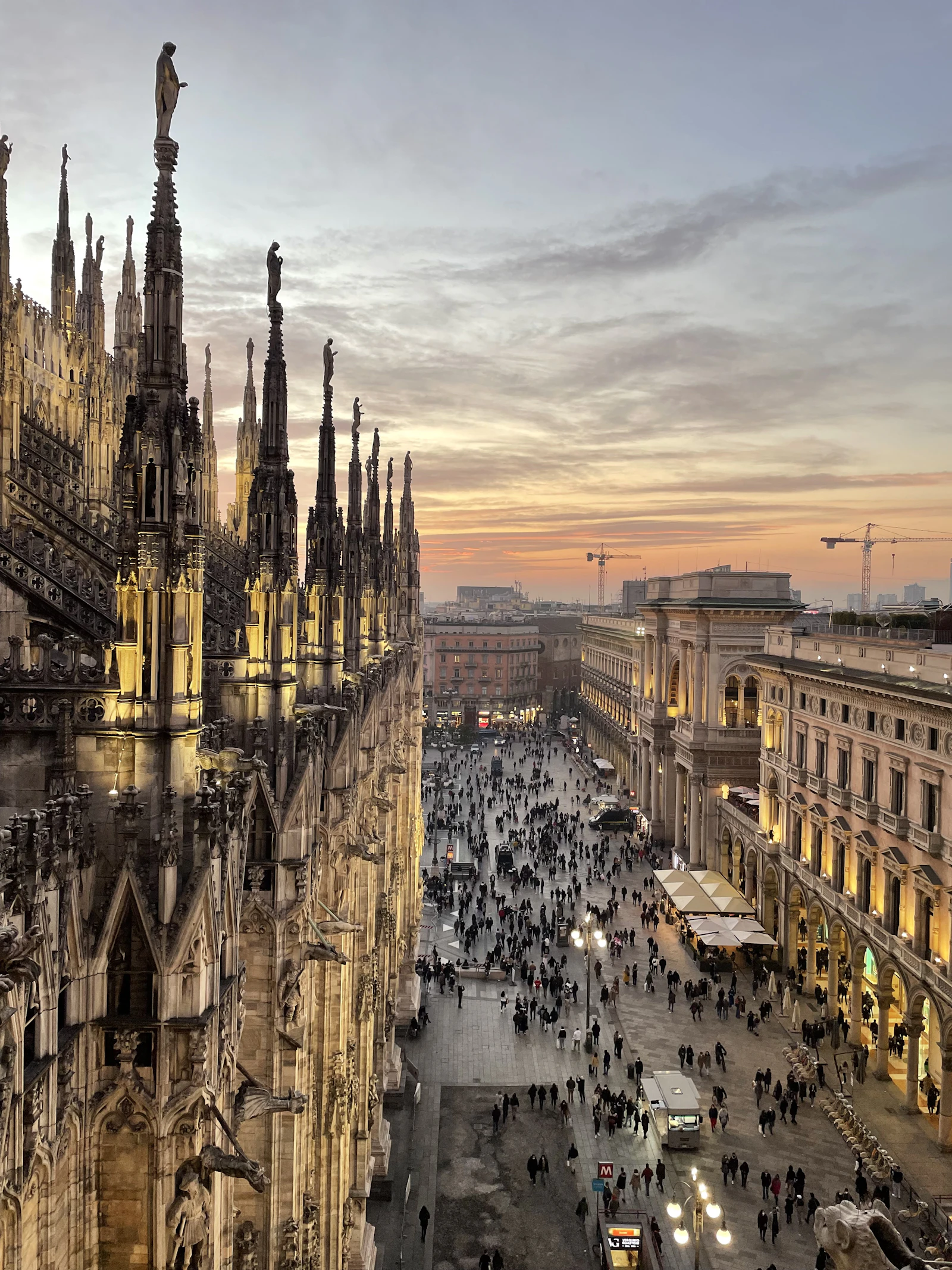 Rooftop Milano al tramonto