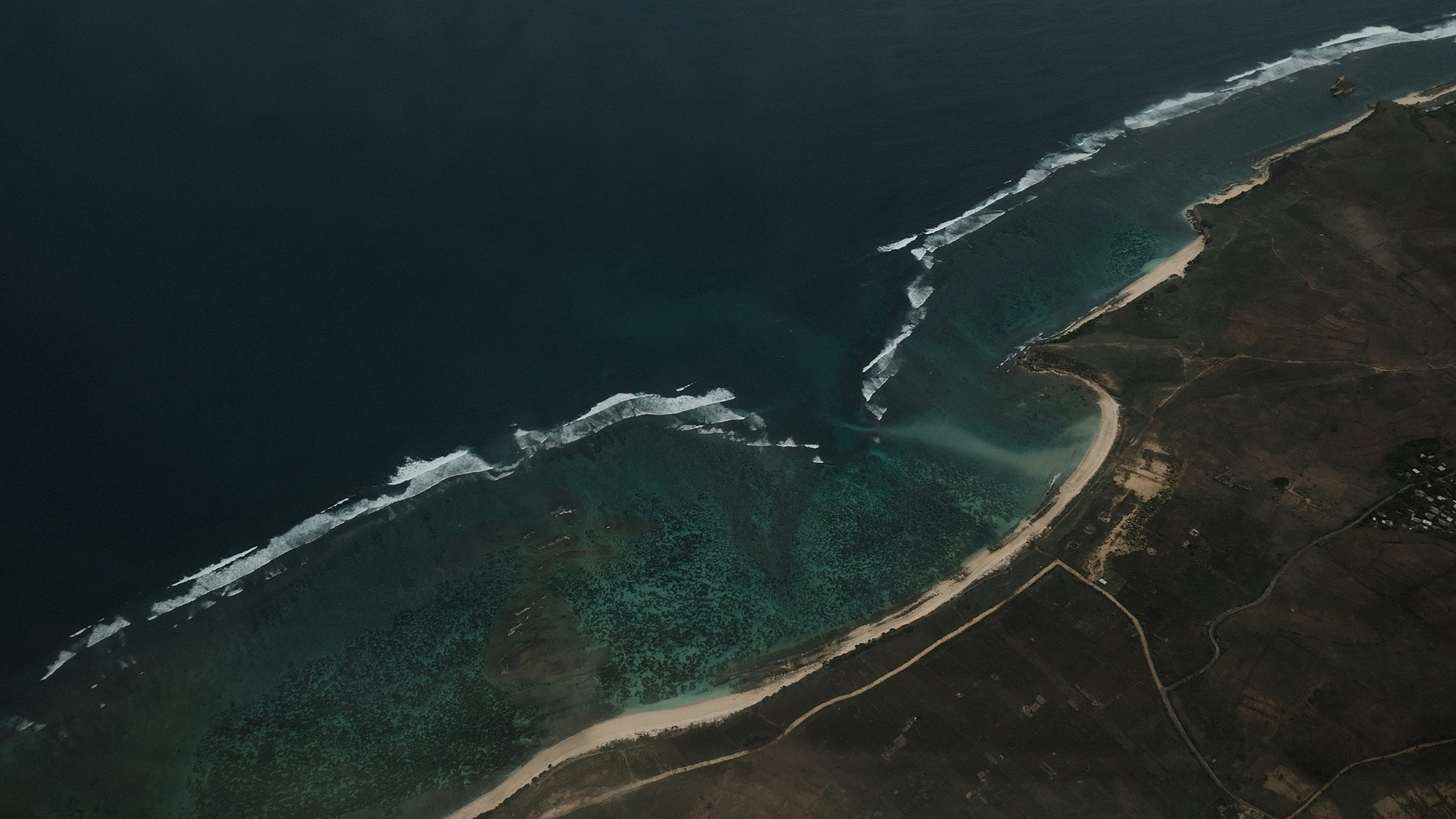 Photo by syauqyayyash