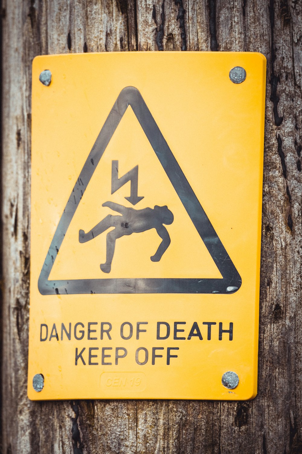 a sign warning of a danger of death