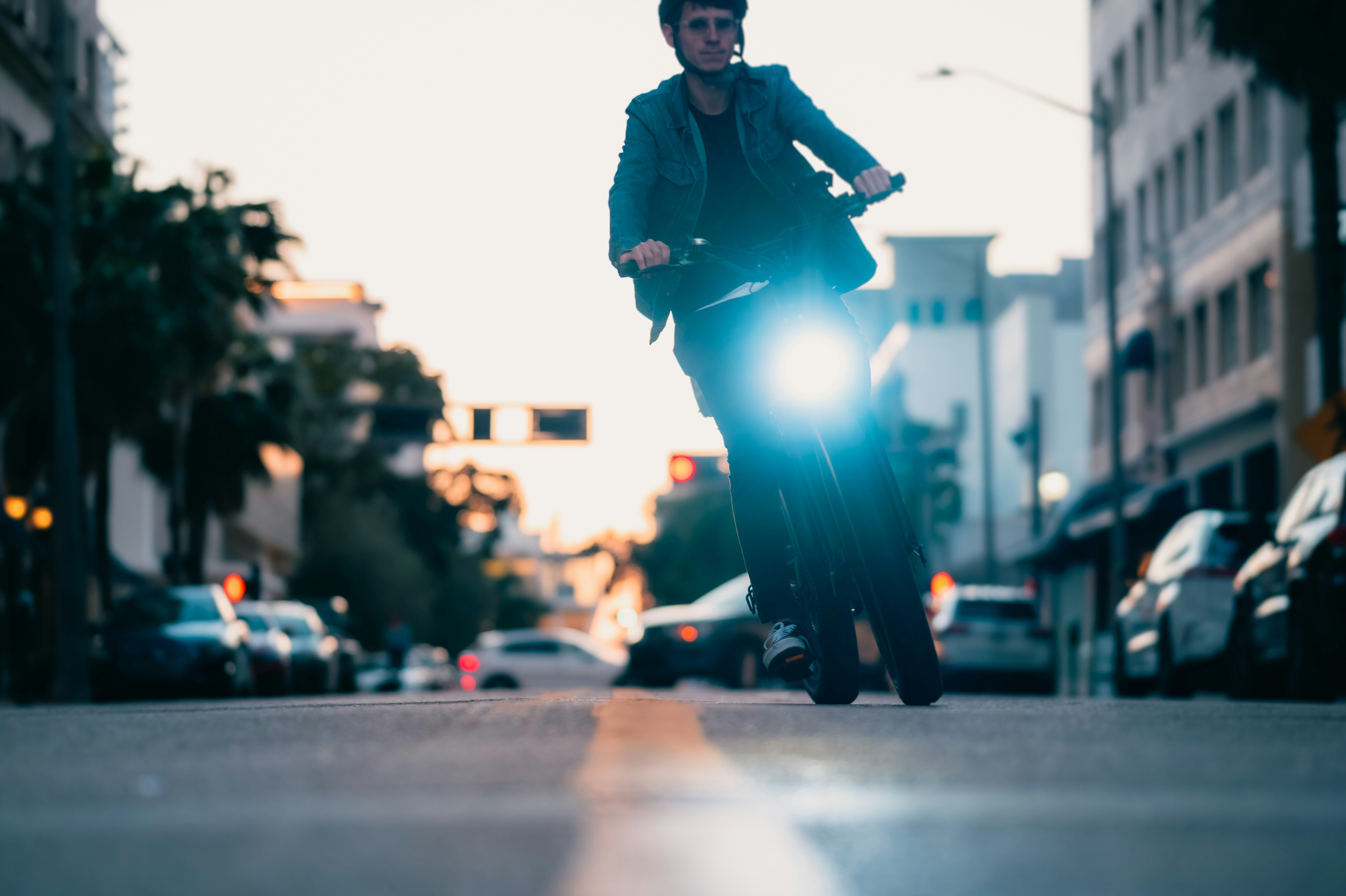Choose from a curated selection of car photos. Always free on Unsplash.