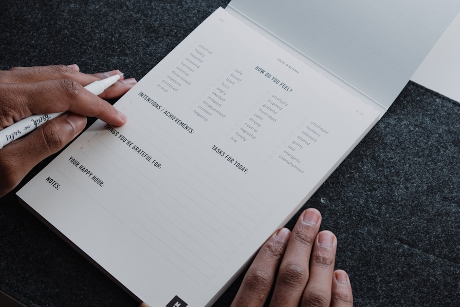 Money habit tracker tools comparison: 6 apps that build the habit, not the guilt