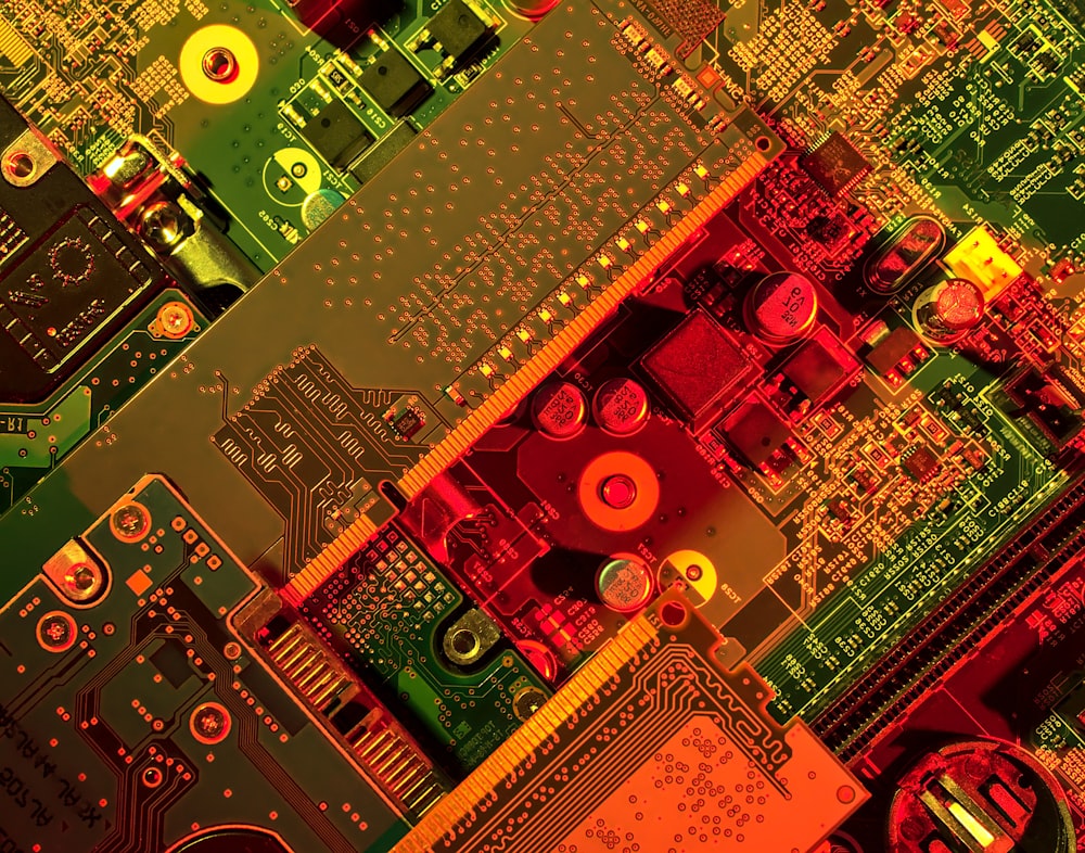 um close up de uma placa-mãe de computador