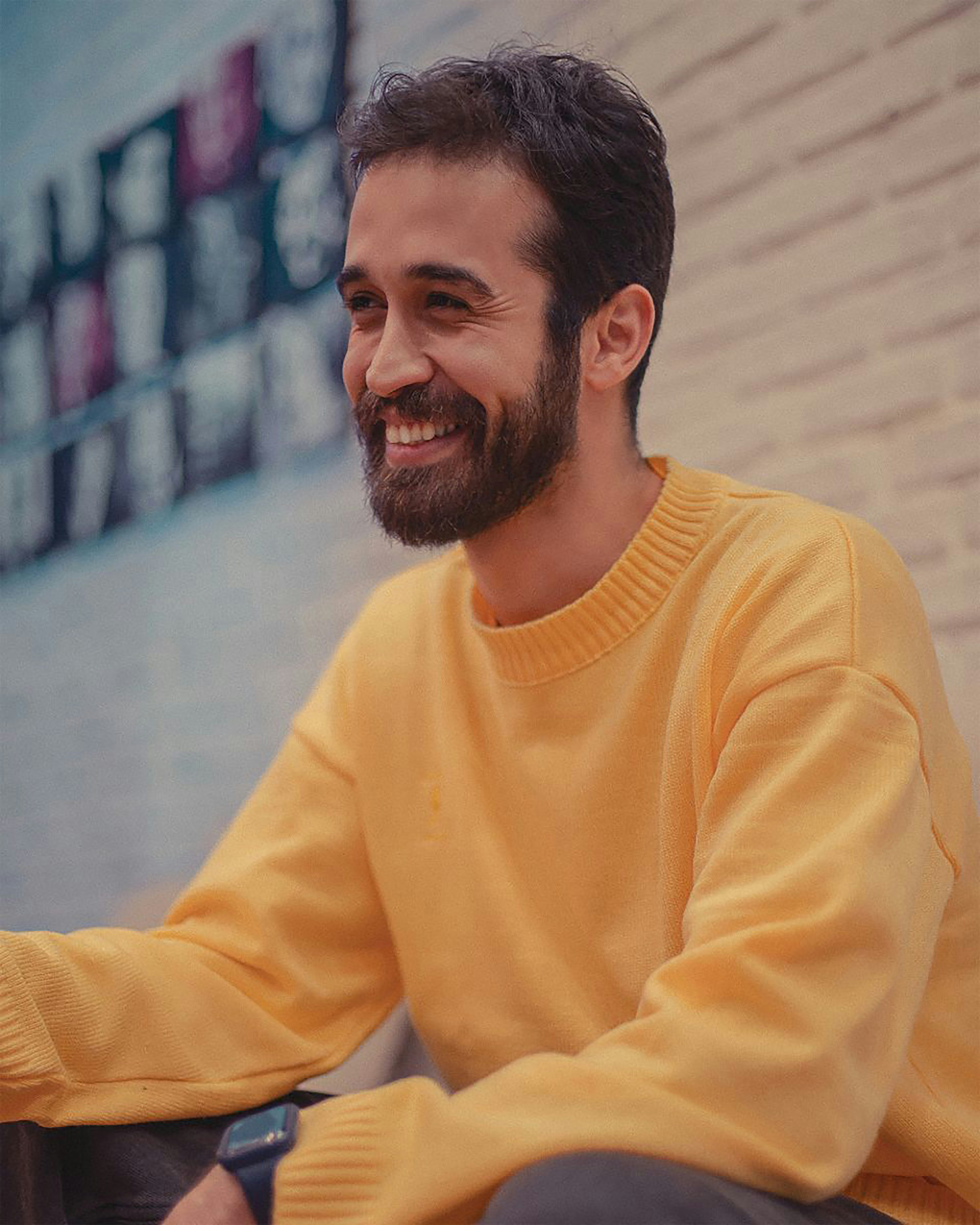 Photo by behrouzsasani