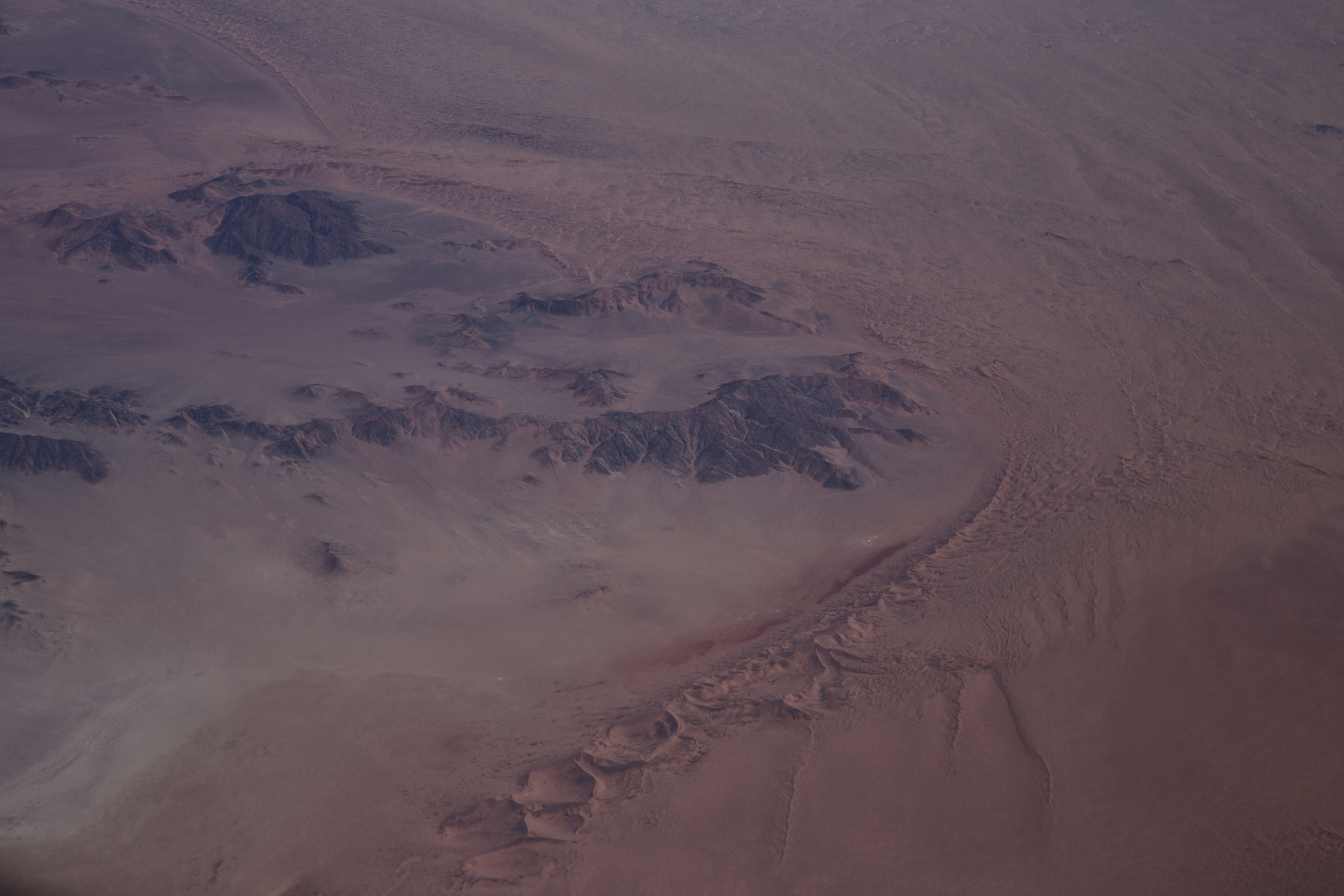 aerial view landscape, wallpaper, Drone: Penggunaan, Manfaat, dan Regulasi di Indonesia 2