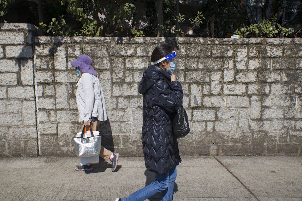 a person talking on a cell phone