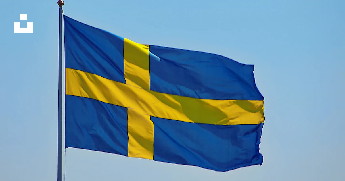 Un Drapeau Bleu Et Jaune Flottant Dans Le Ciel Photo Image Gratuite un-drapeau-bleu-et-jaune-flottant-dans-le-ciel-photo-image-gratuite