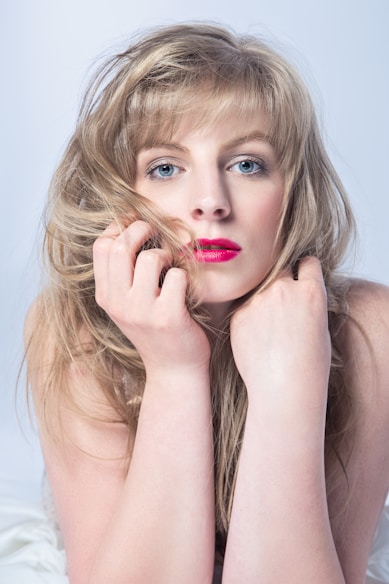 blond girl onlyfans agency
