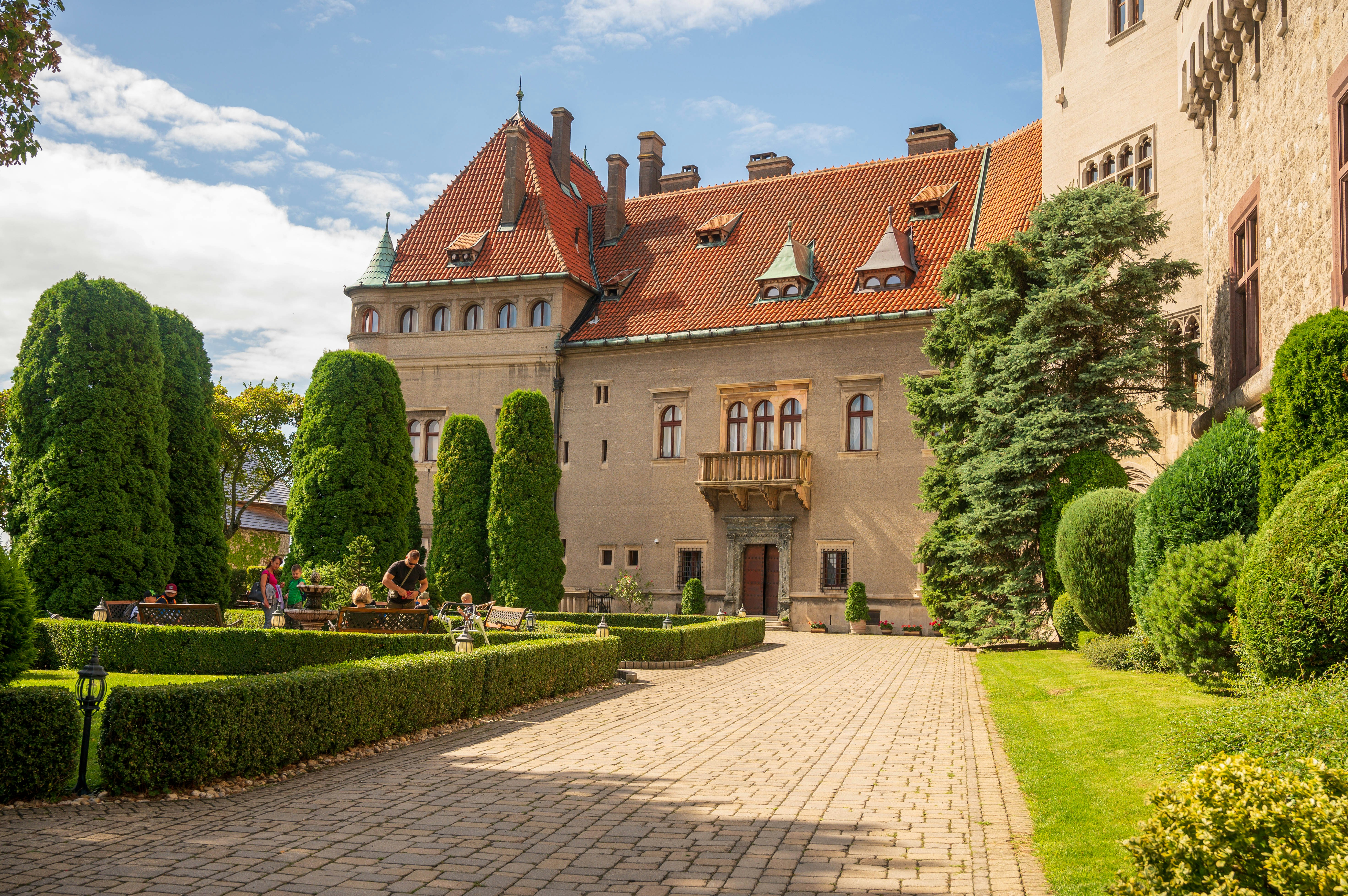 Exploring De Haar Castle: A Jewel of Dutch Tourism