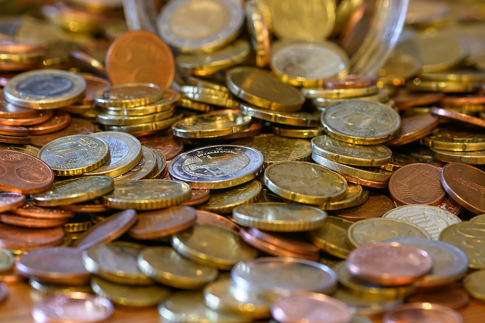 What Performance Marketing Actually Costs in Greece in 2026