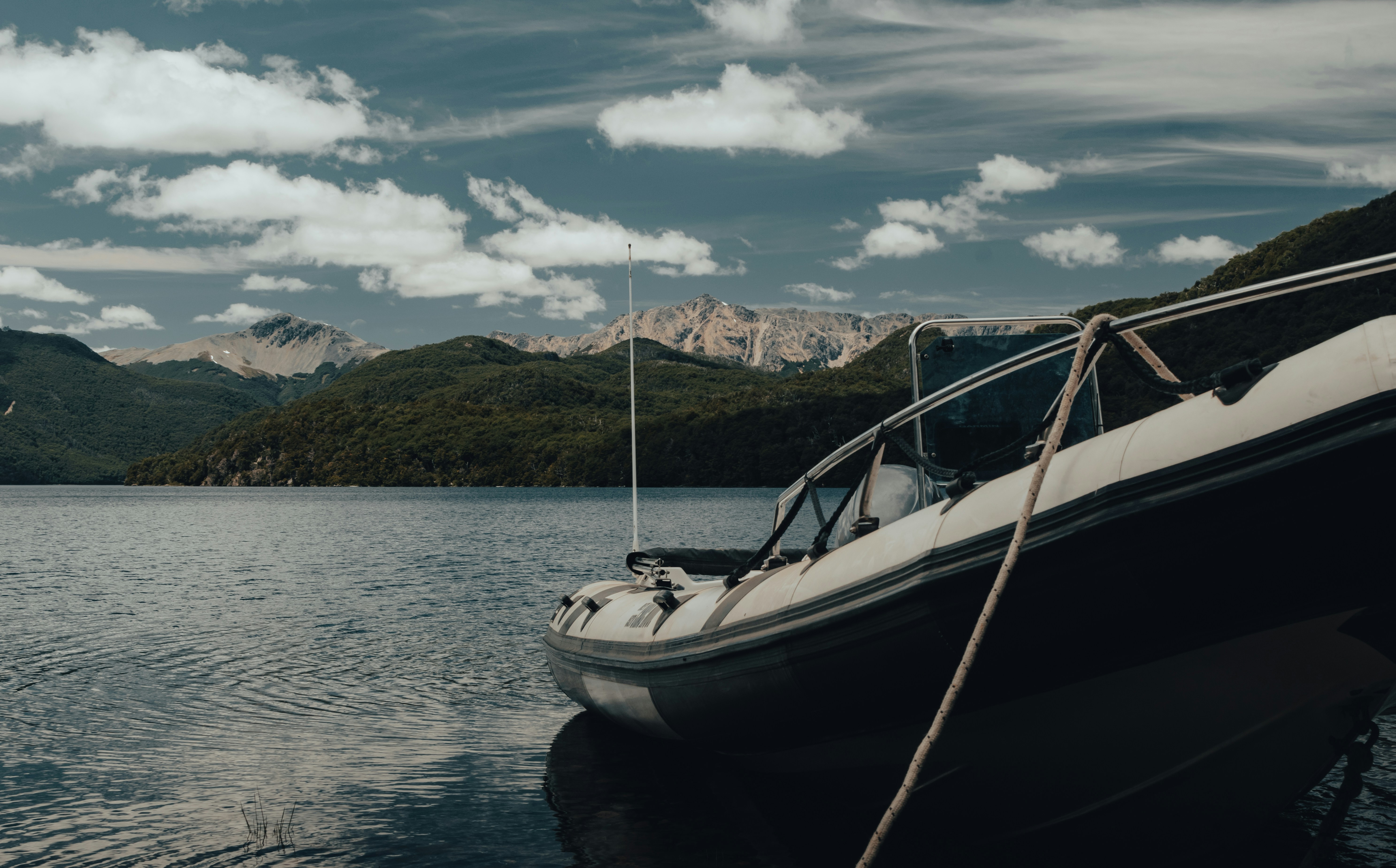 Photo by gasparzaldo