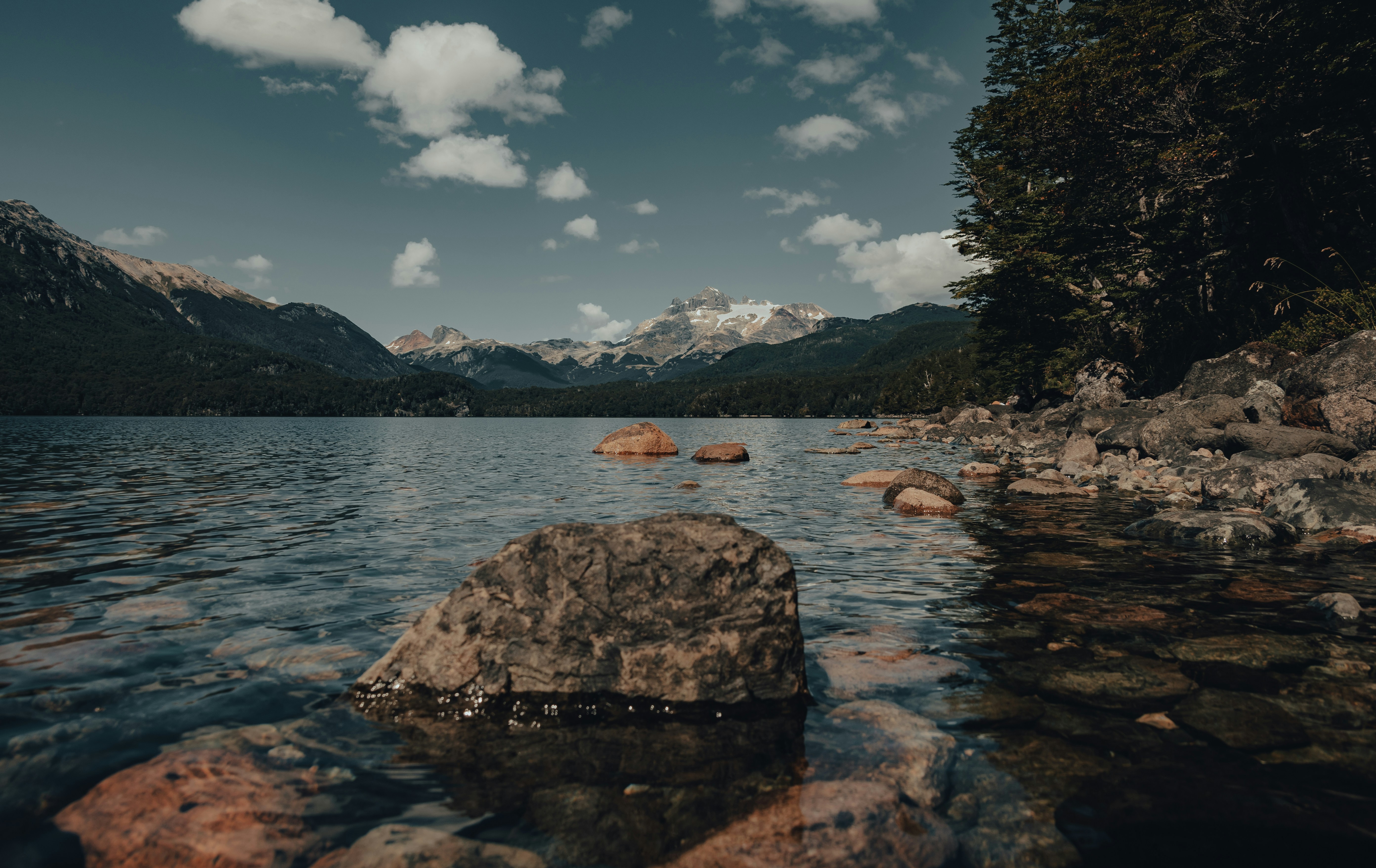 Photo by gasparzaldo