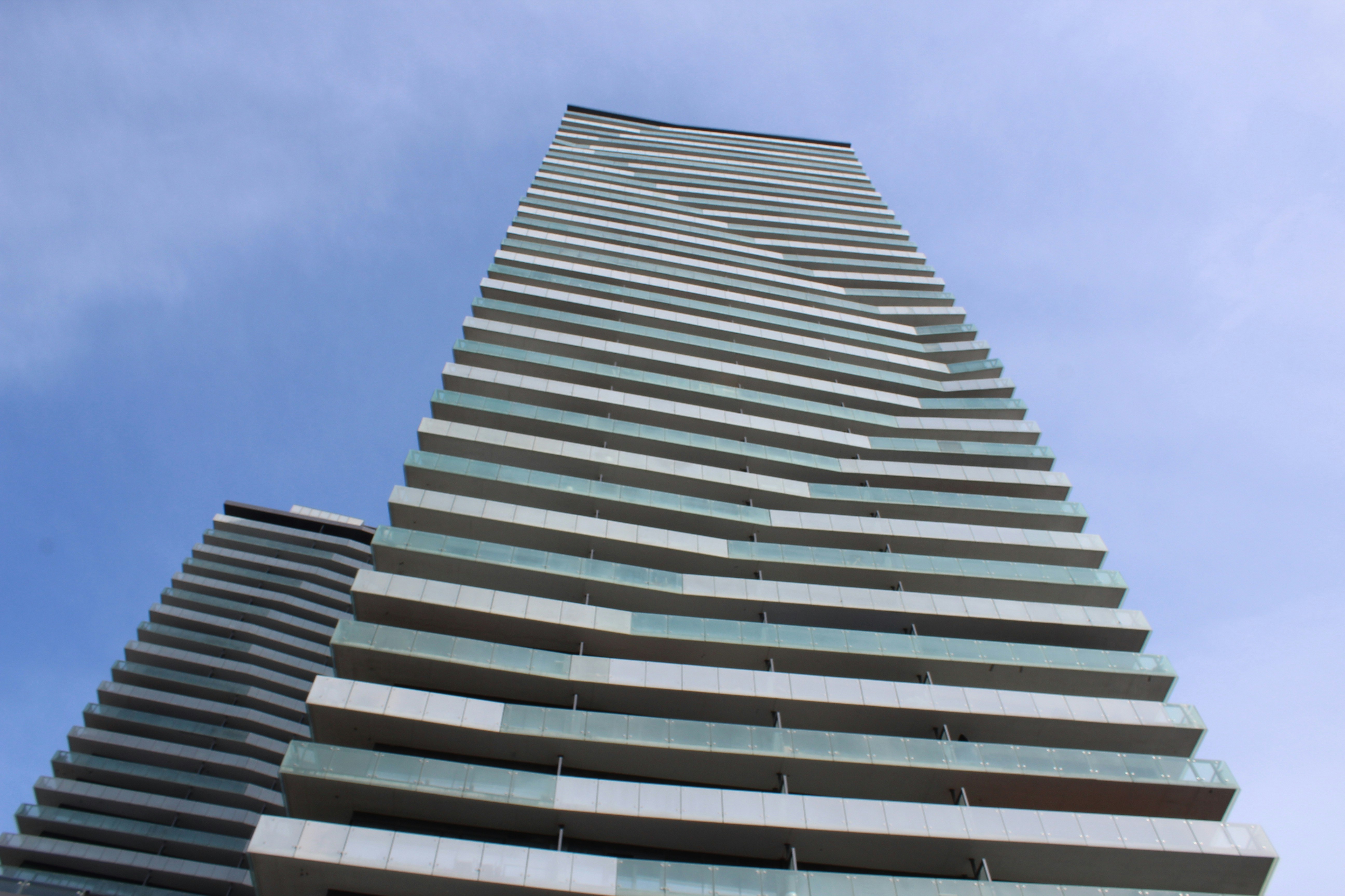 New luxury apartment tower in Fulton Market - fulton market luxury apartments