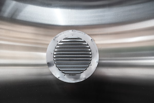 Detailansicht eines Metallbauteils