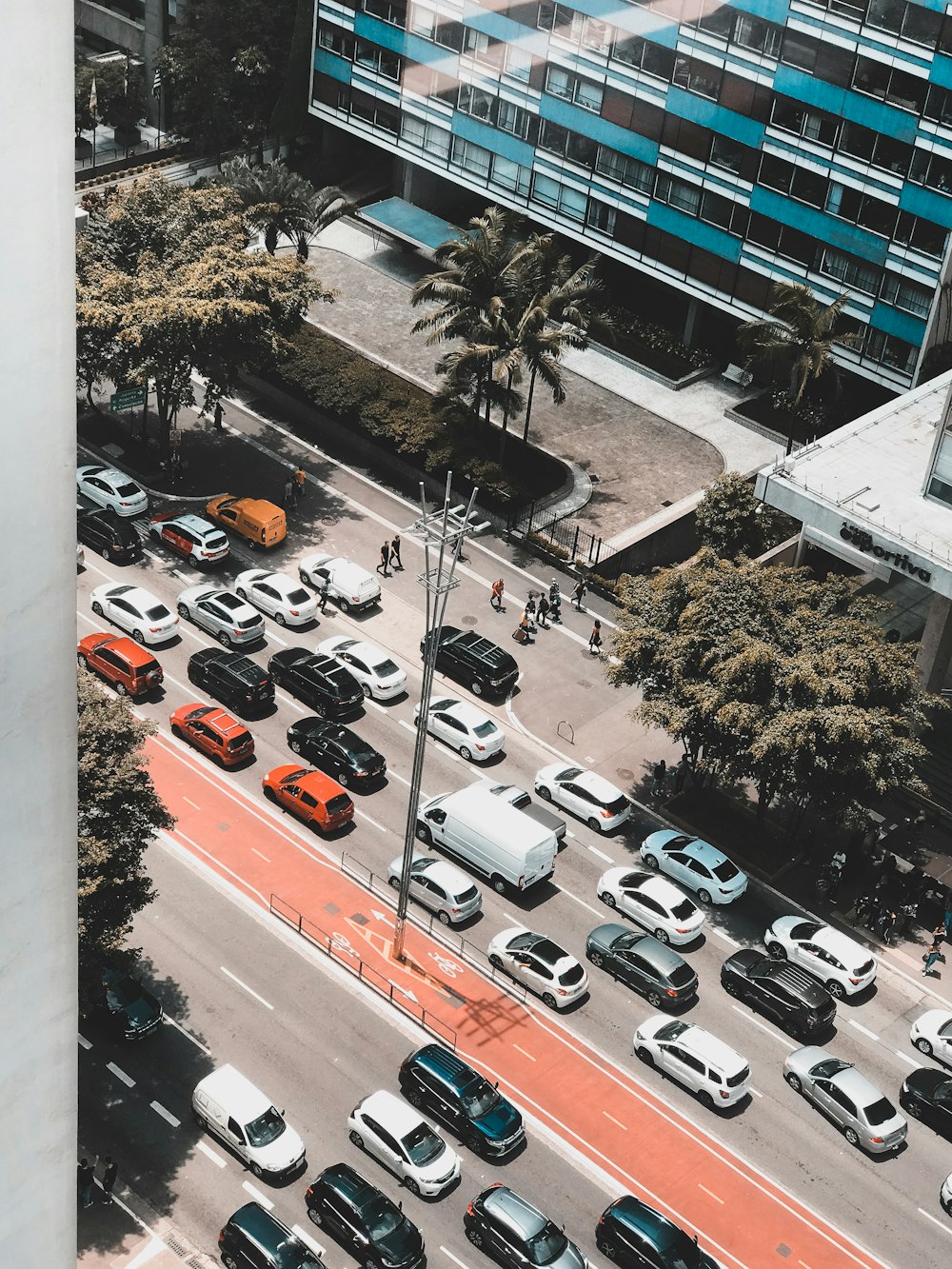 a city street filled with lots of traffic