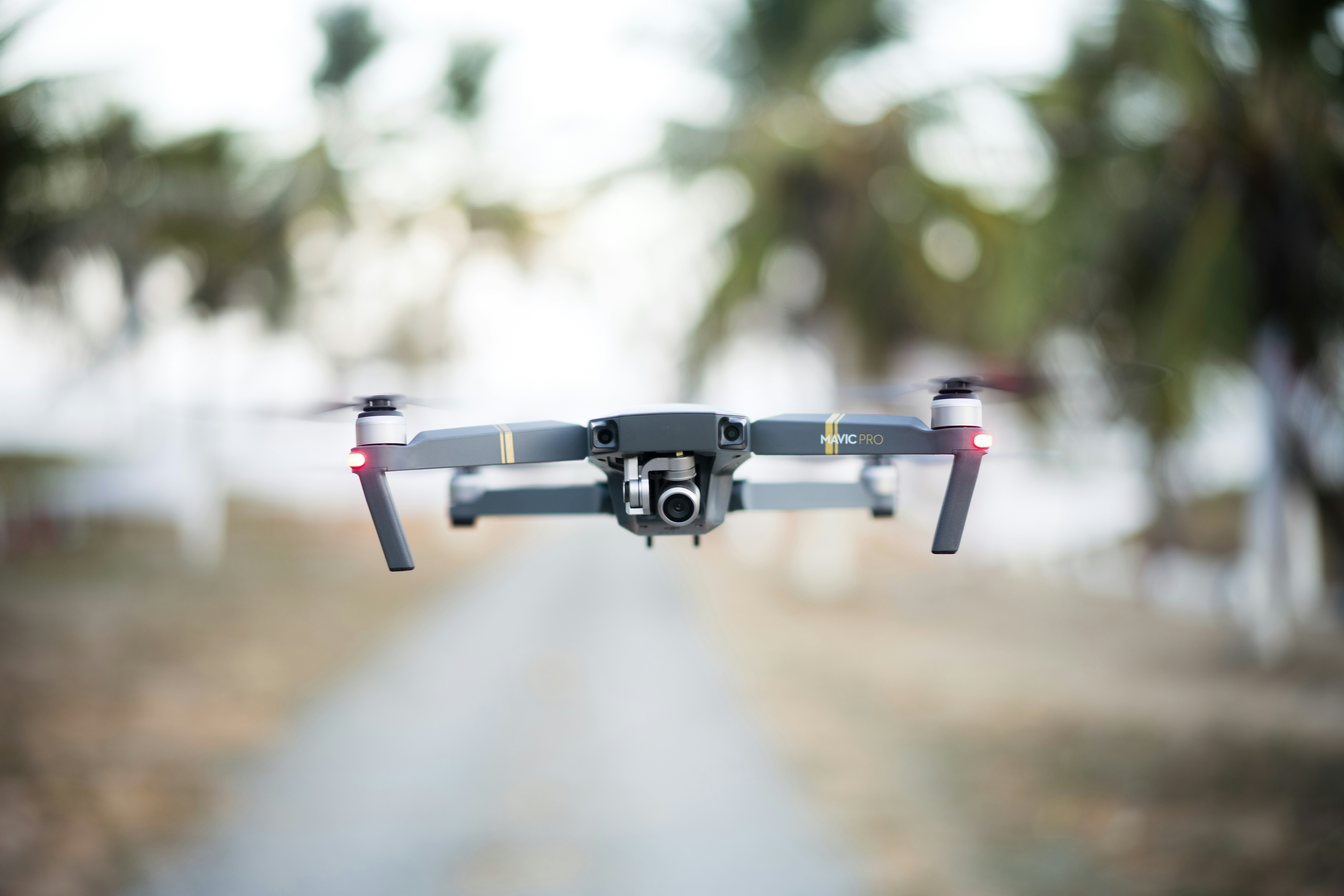 photo 1645544893322 866e16bc22b2?crop=entropy&cs=tinysrgb&fit=max&fm=jpg&ixid=M3w1MjQ0NjR8MHwxfHNlYXJjaHw3fHxBZXJpYWwlMjBGb290YWdlfGVufDB8MHx8fDE3NDMyMjE4ODZ8MA&ixlib=rb 4.0