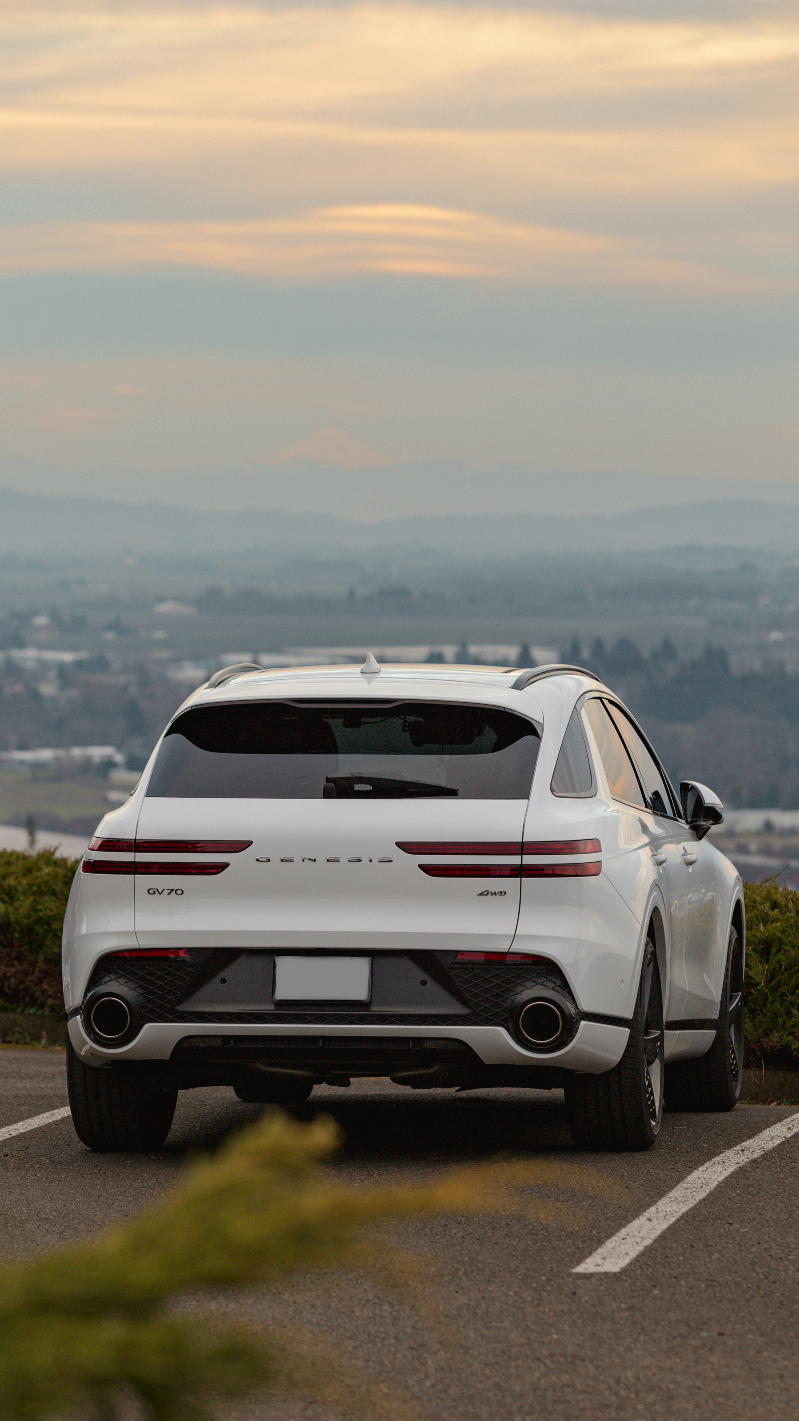 luxury crossover sports car, wallpaper, Lamborghini Crossover Fuel Economy 2026: What to Expect 1