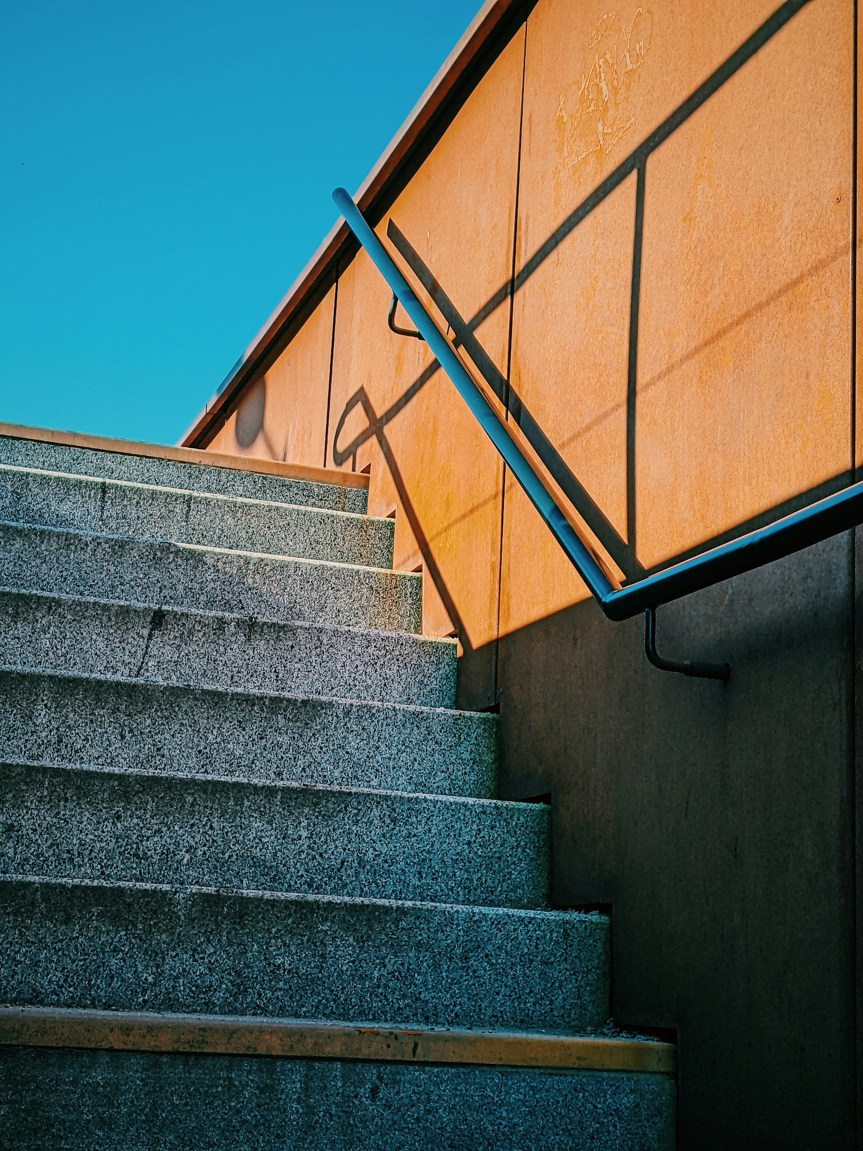 Photo by illiakholin