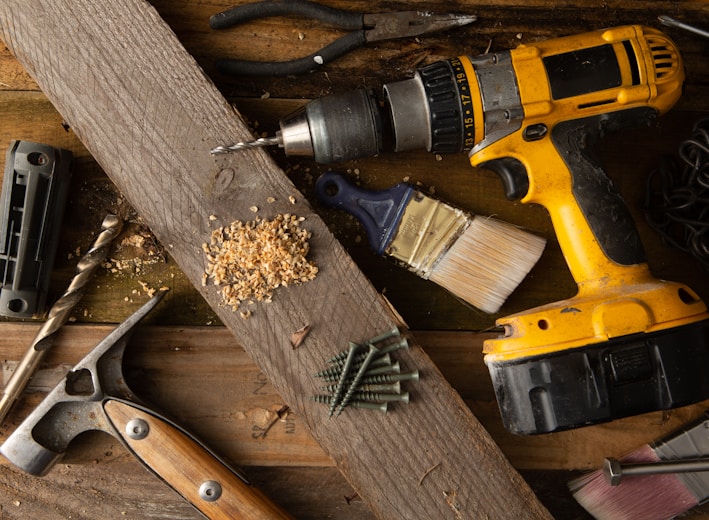 a couple of tools that are sitting on a table