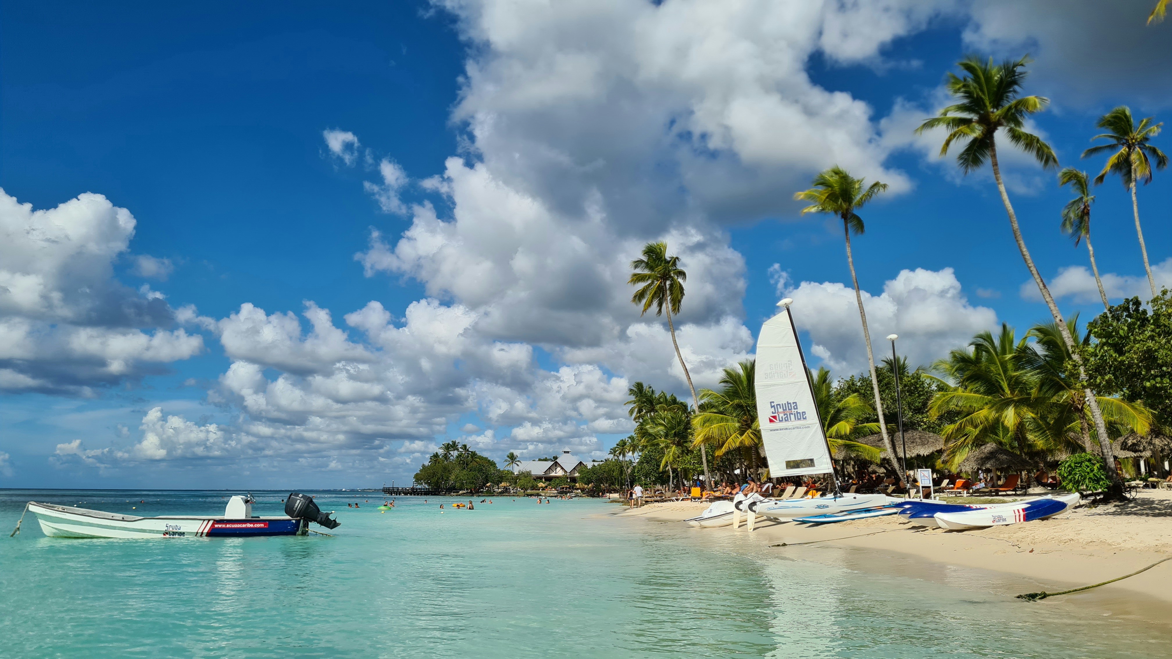 Stay online in the Dominican Republic with a prepaid eSIM from eSIMlii. Instant activation, no roaming charges, and reliable coverage.