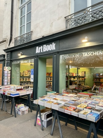 Exploring the Diverse World of Art at Our E-Shop