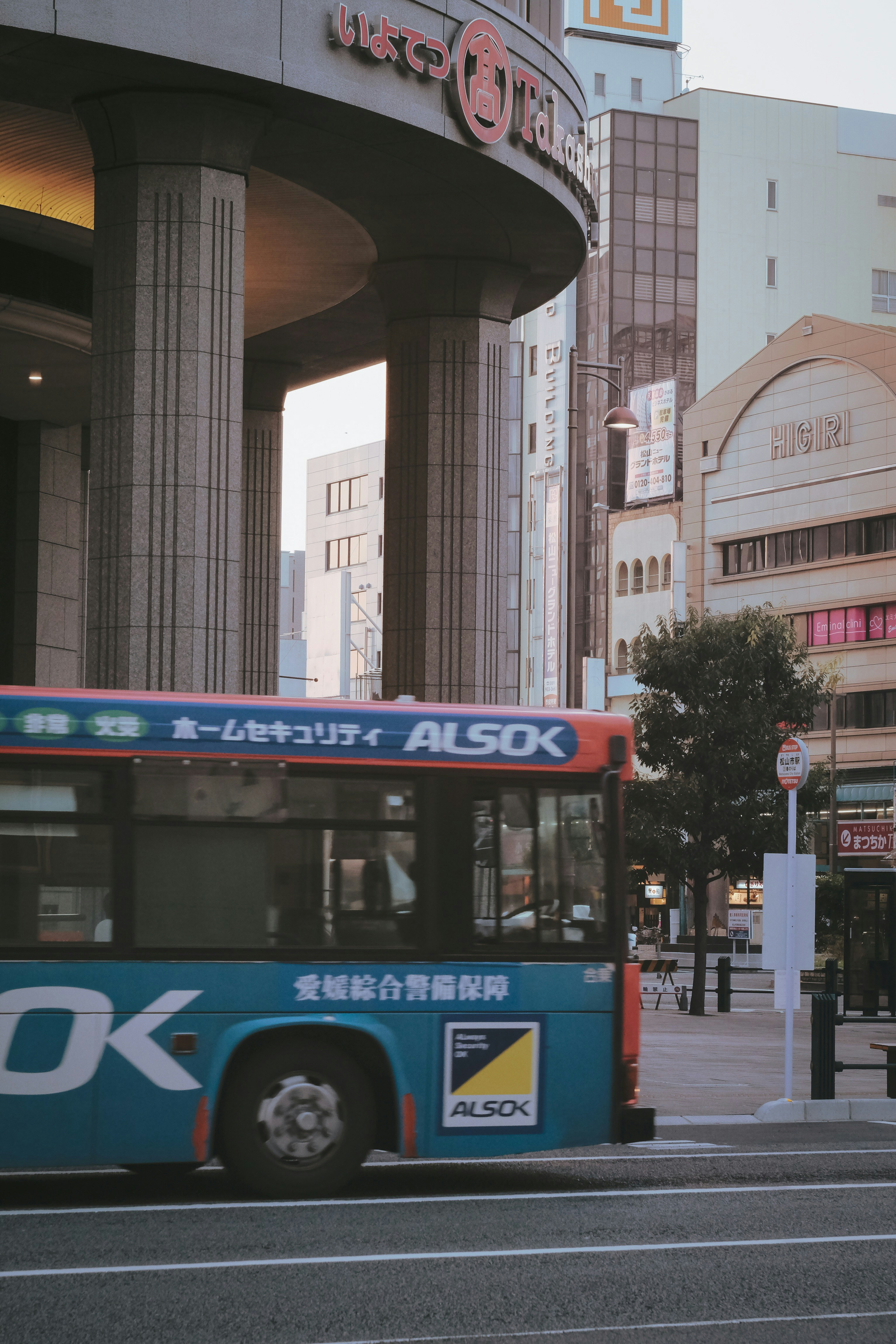 Photo by mak_jp