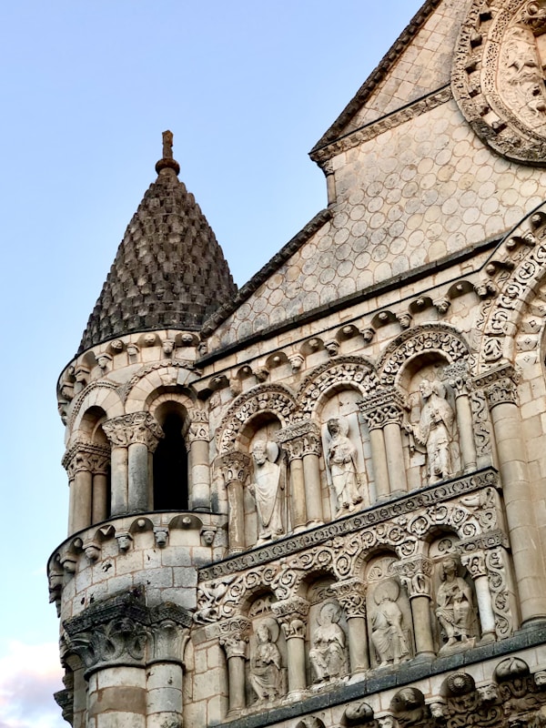 Discovering Poitiers: Cultural Traditions, Festivals & History