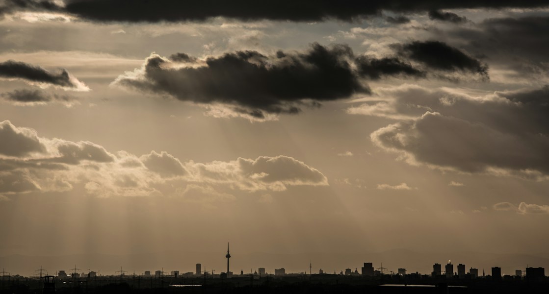 City Silhouette Quiz: Identify Cities from Skyline Shadows