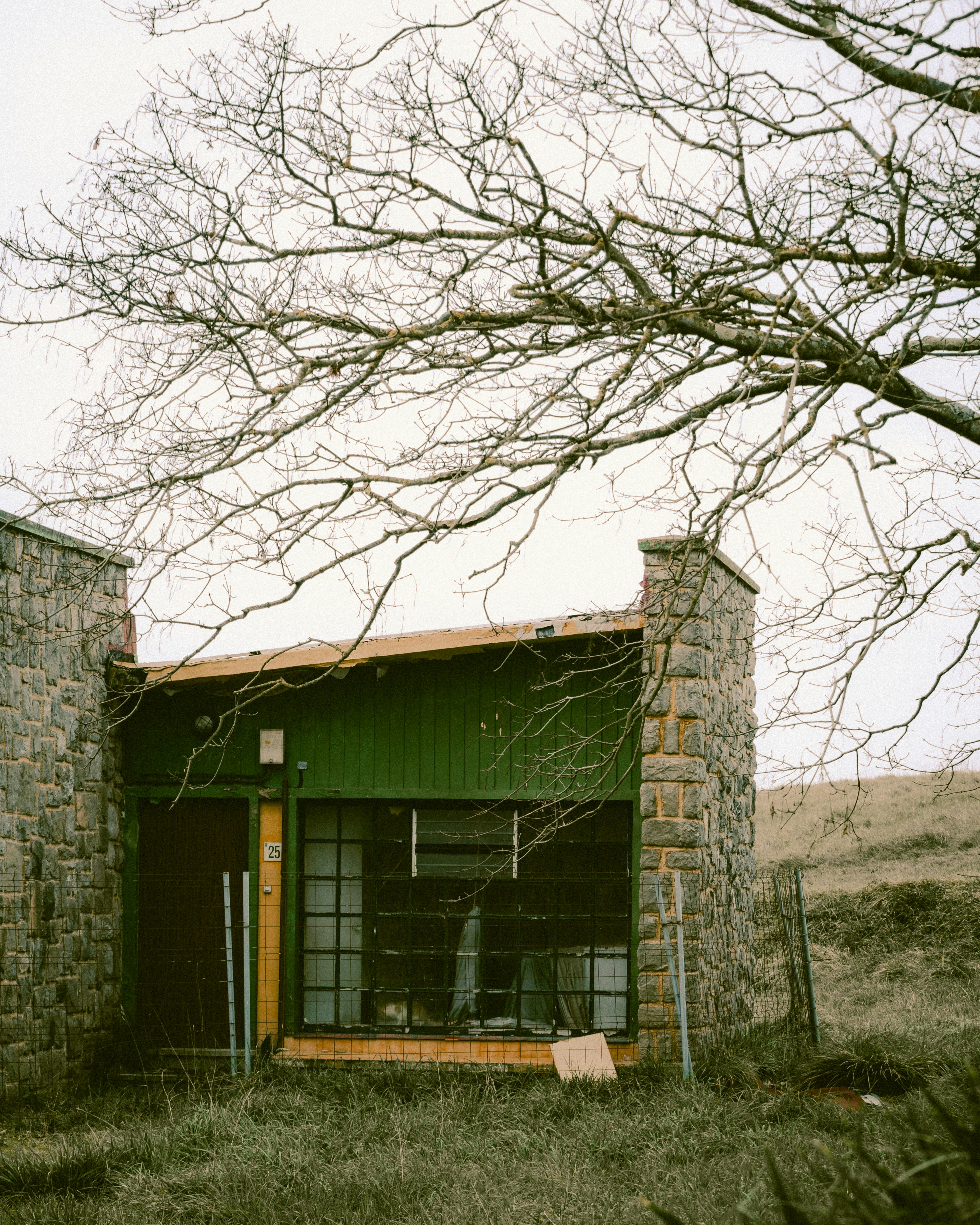 Ciudad de Vacaciones Perlora en estado de abandono. Asturias. Febrero 2022.