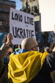 A joyful moment captured during a pro-Ukraine rally.