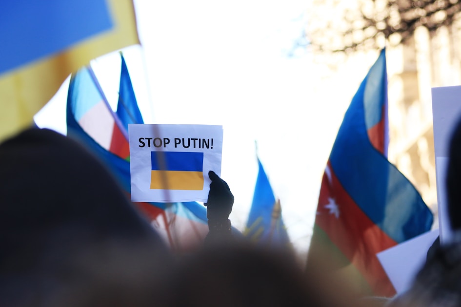 Putin Says Ukraine War 'Coming to an End': Oil, Defense Stocks, and Monday Open