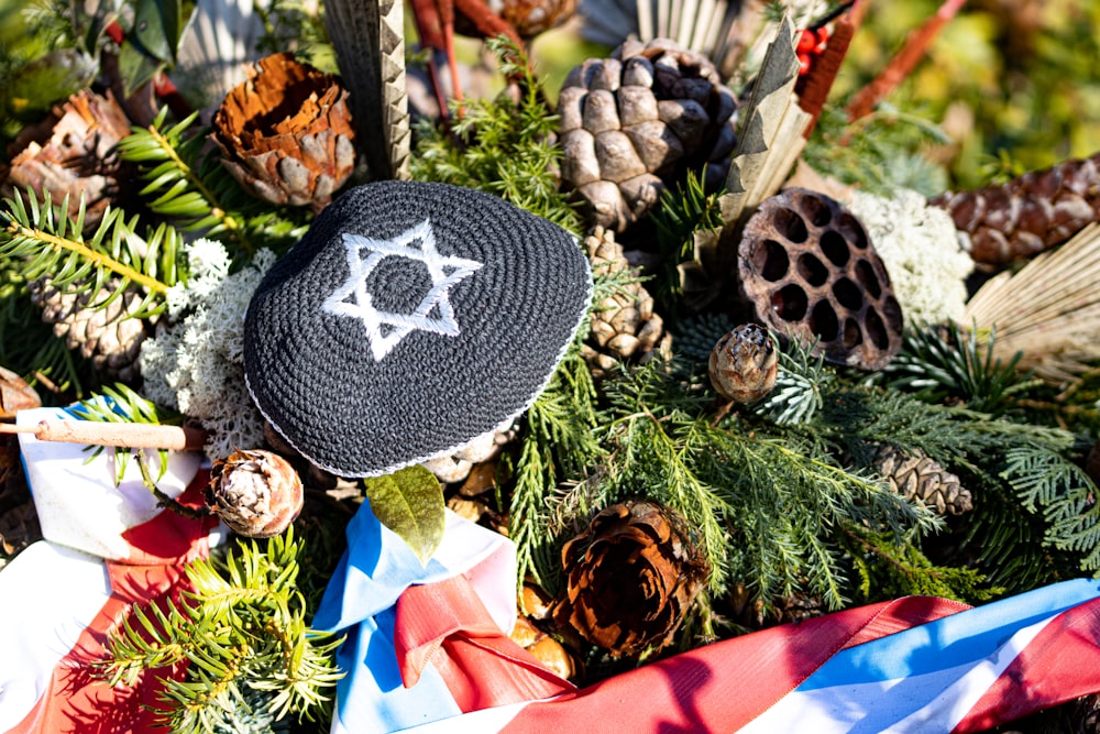 a jewish hat with a star of david on it