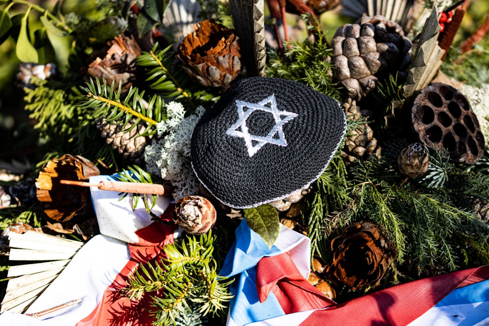 a jewish hat with a star of david on it