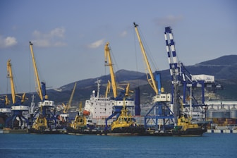 a group of boats that are sitting in the water