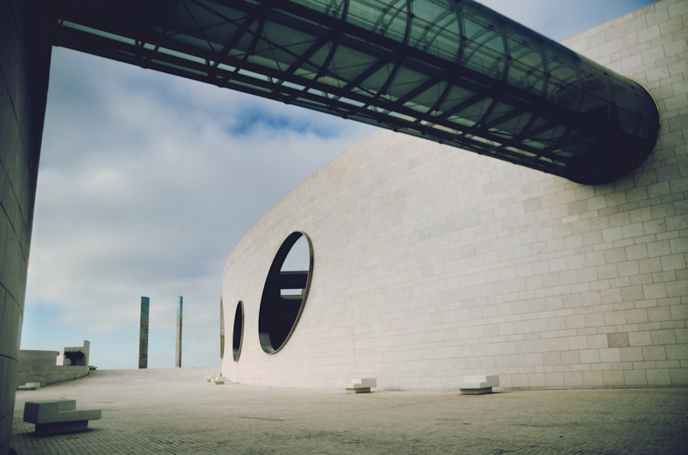 a building that has a circular window in it