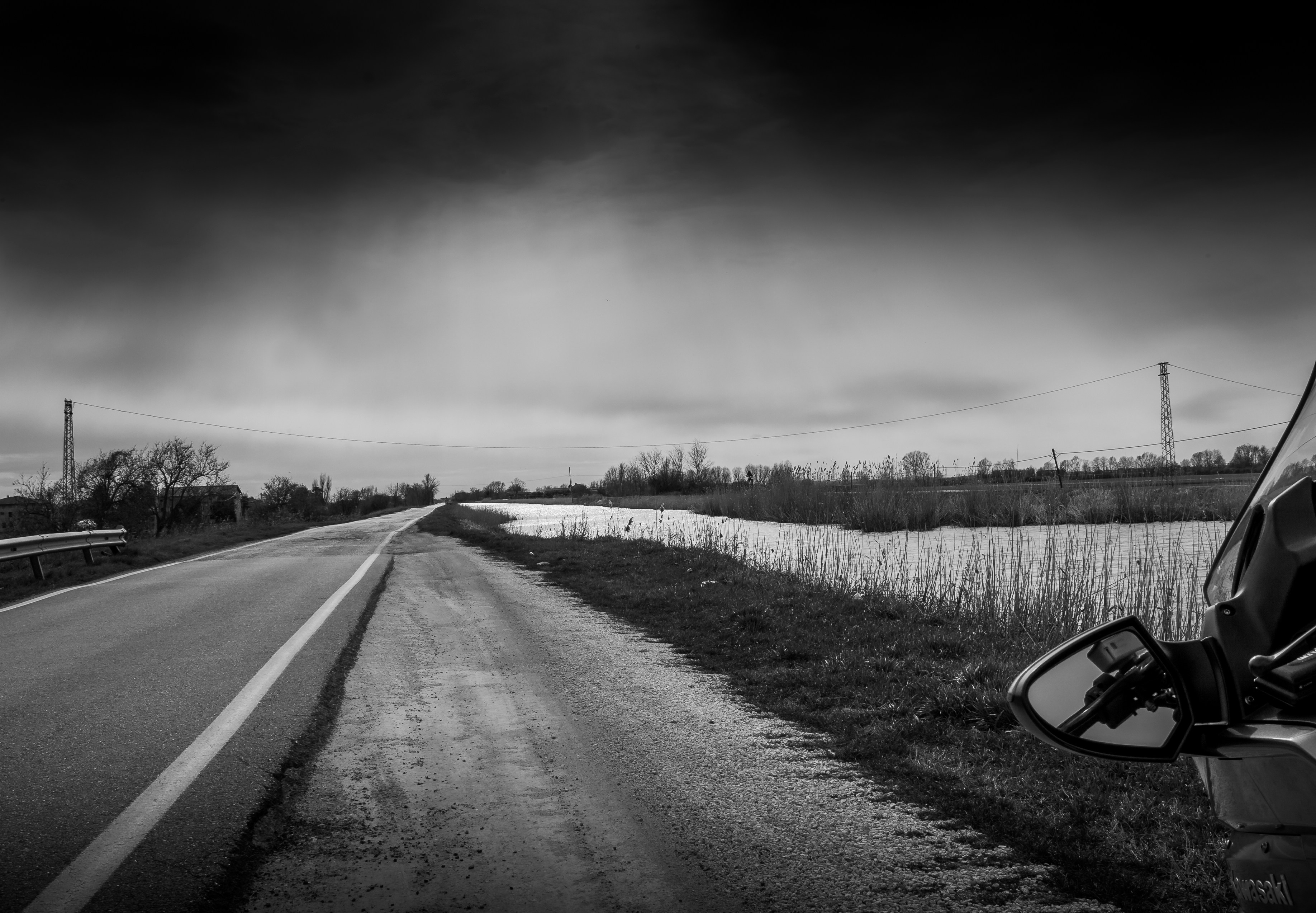 Photo by photoroutes