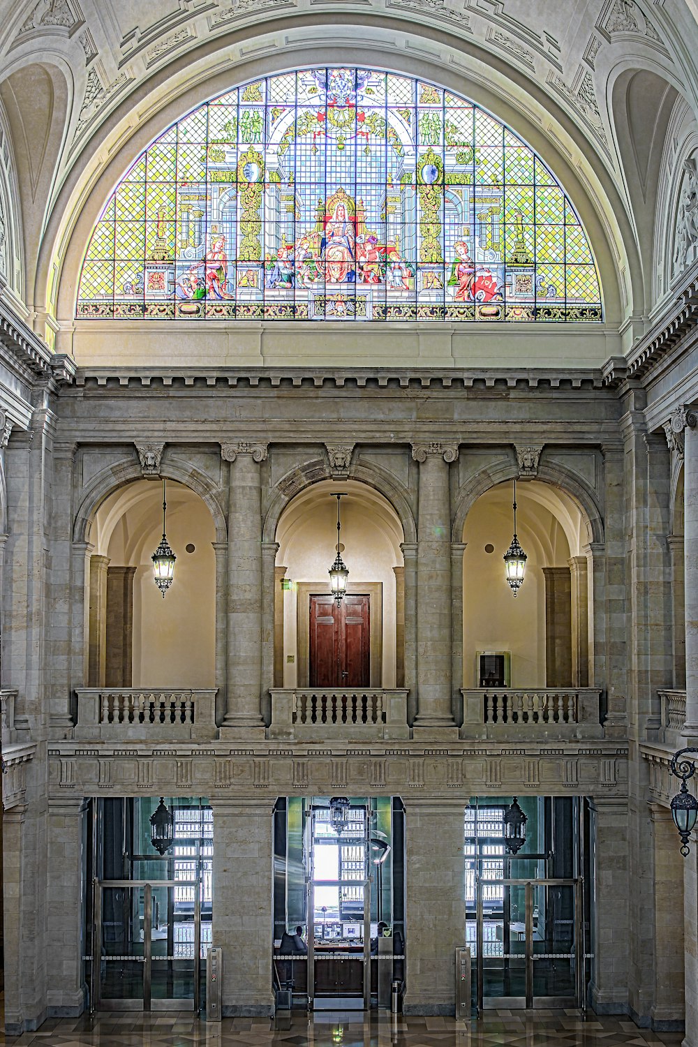 a large building with a lot of windows in it