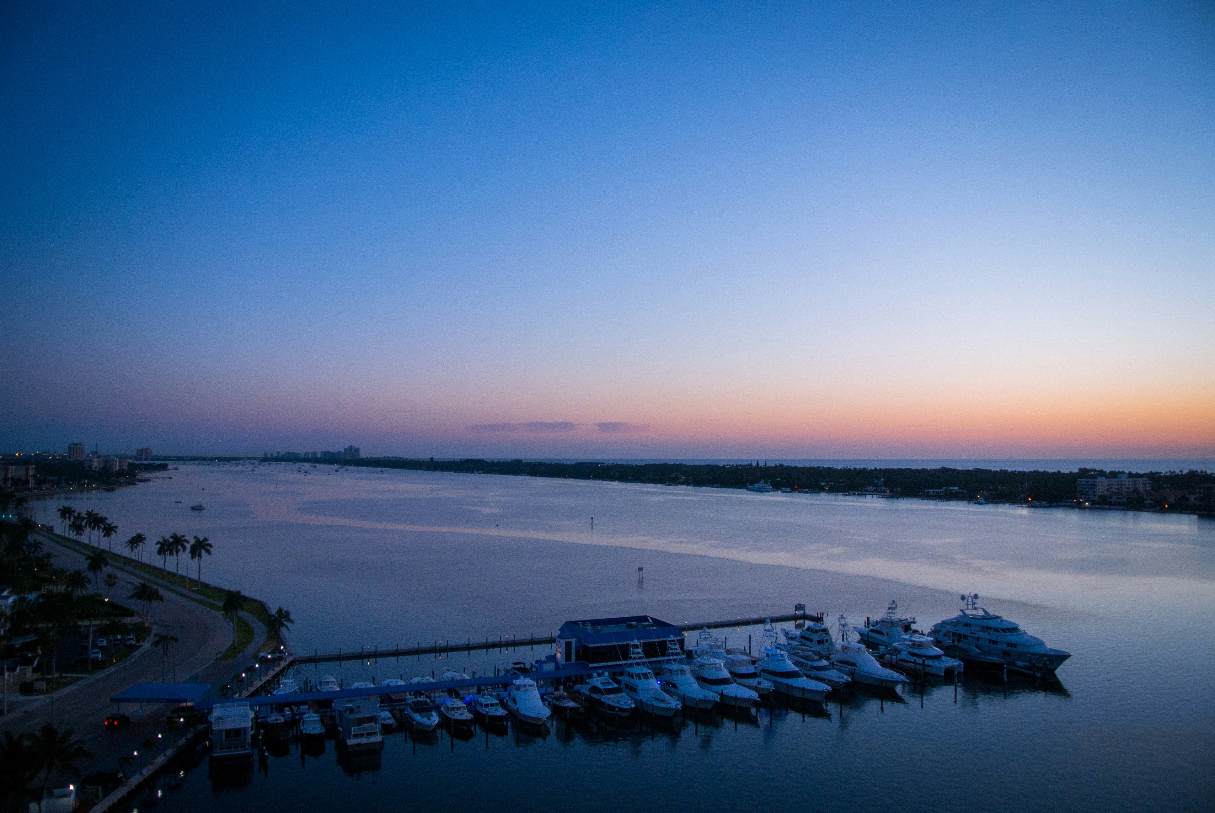 Photo by clayleconey