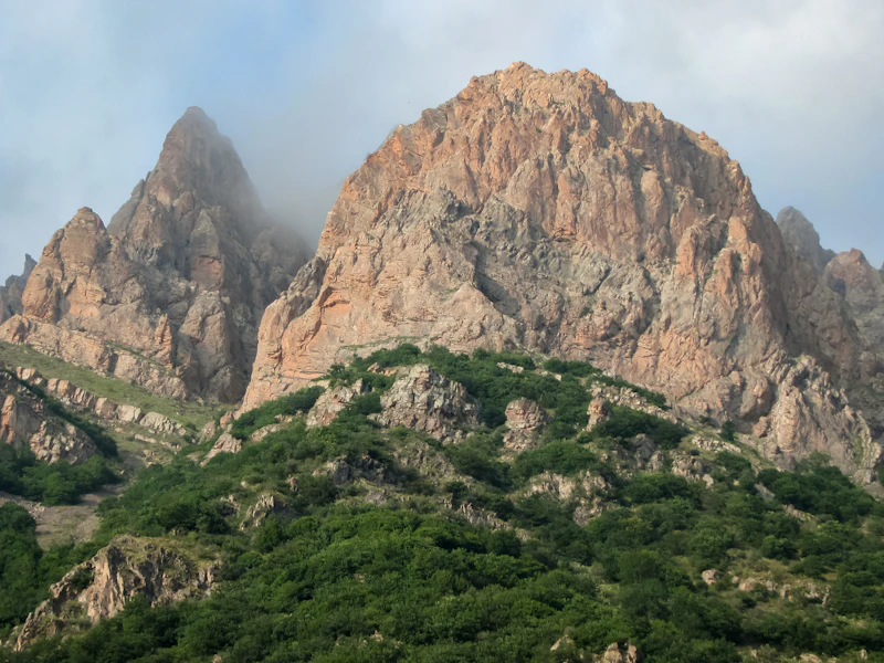 Trump Targets Iran’s Pickaxe Mountain Bunker in High-Stakes Escalation