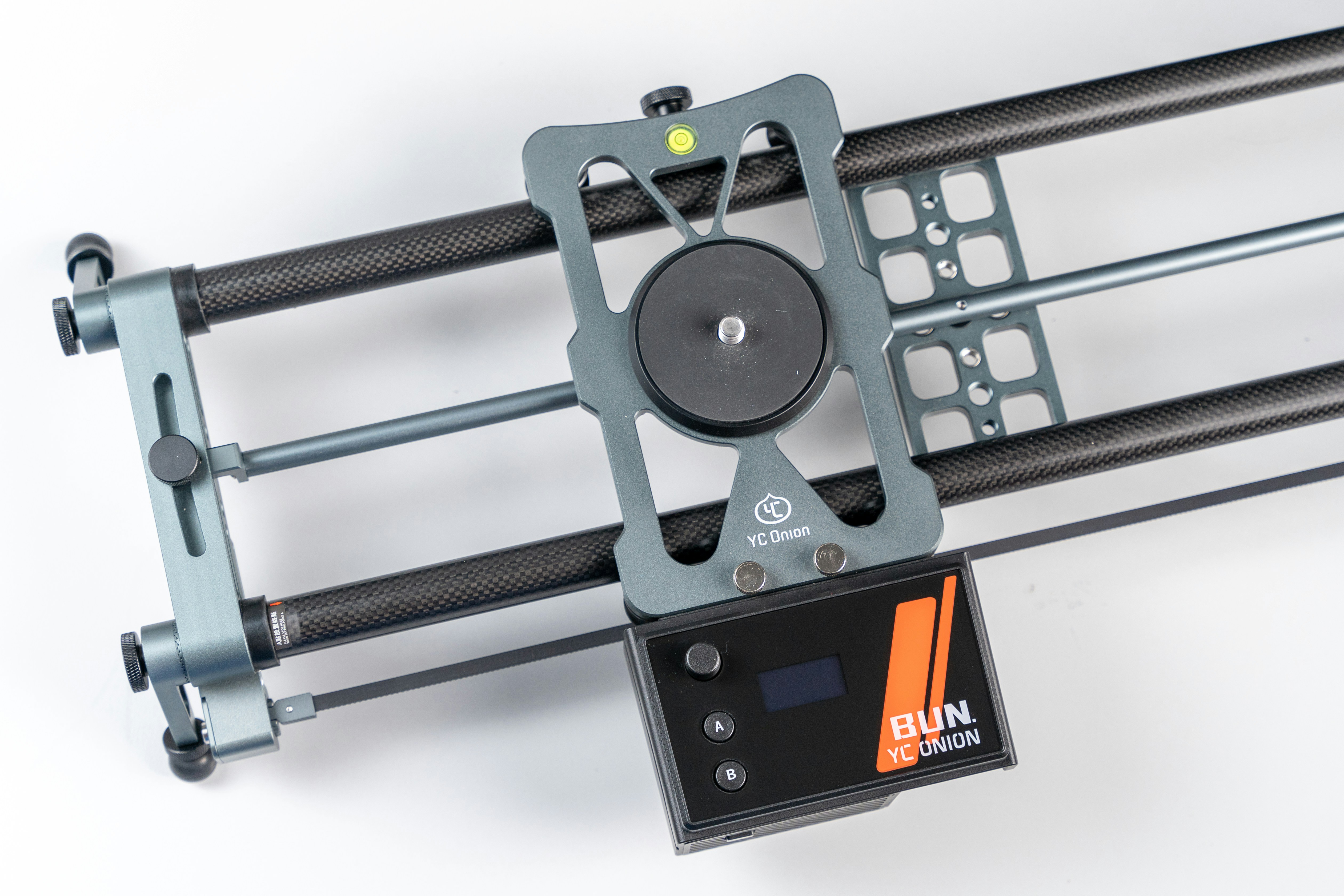 Slash lève 100M$ pour développer sa plateforme bancaire IA