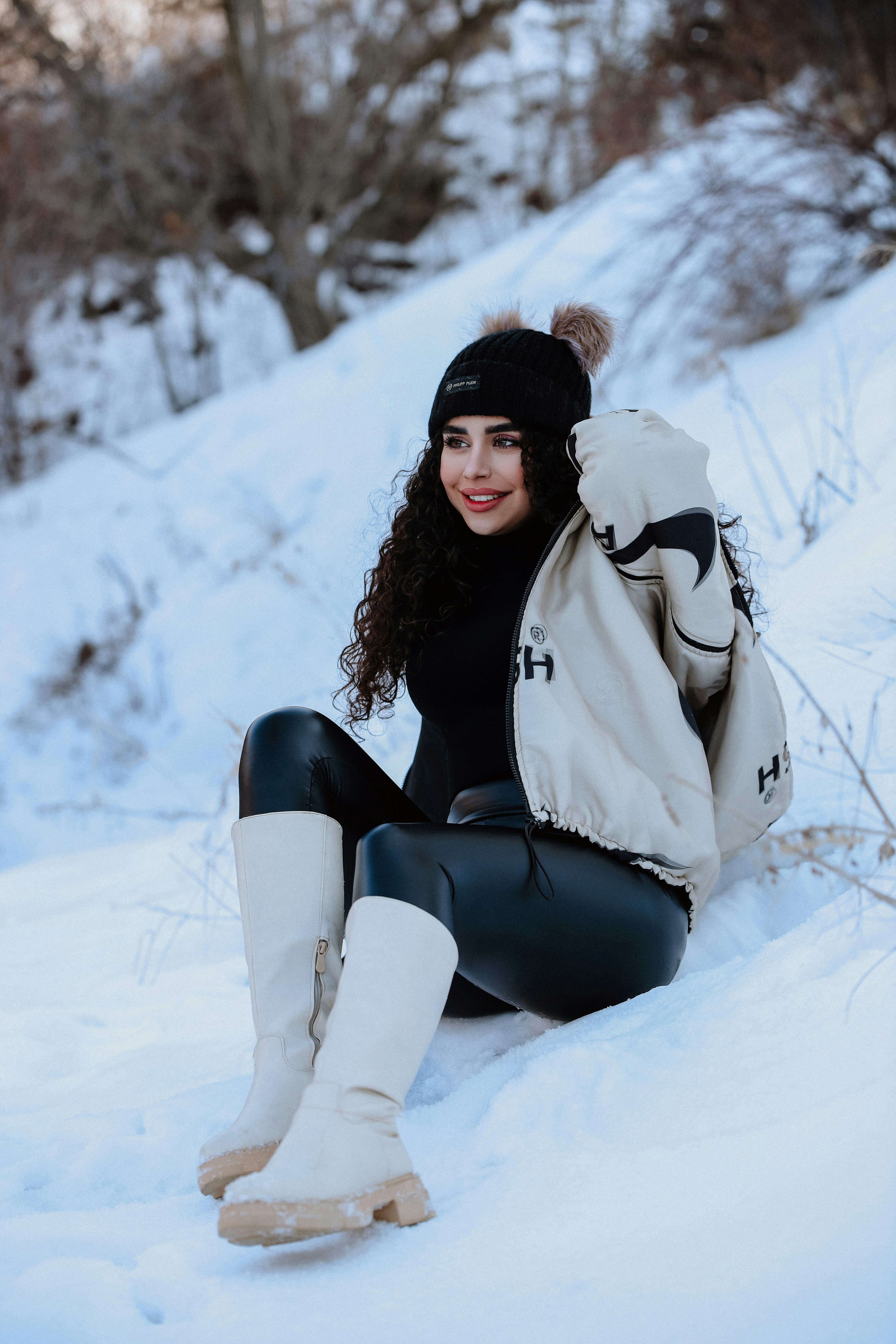 Photo by rezagholamil