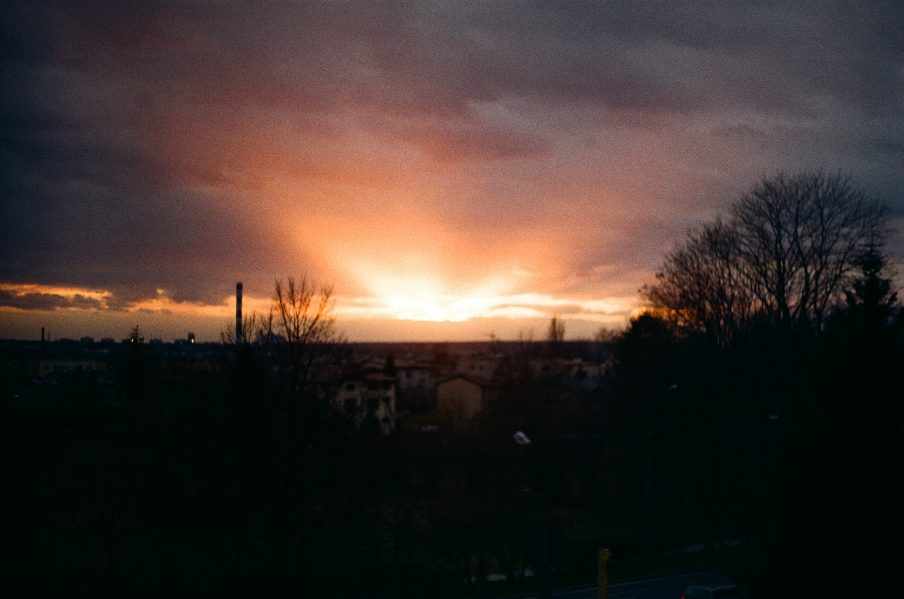 Choose from a curated selection of sunset photos. Always free on Unsplash.