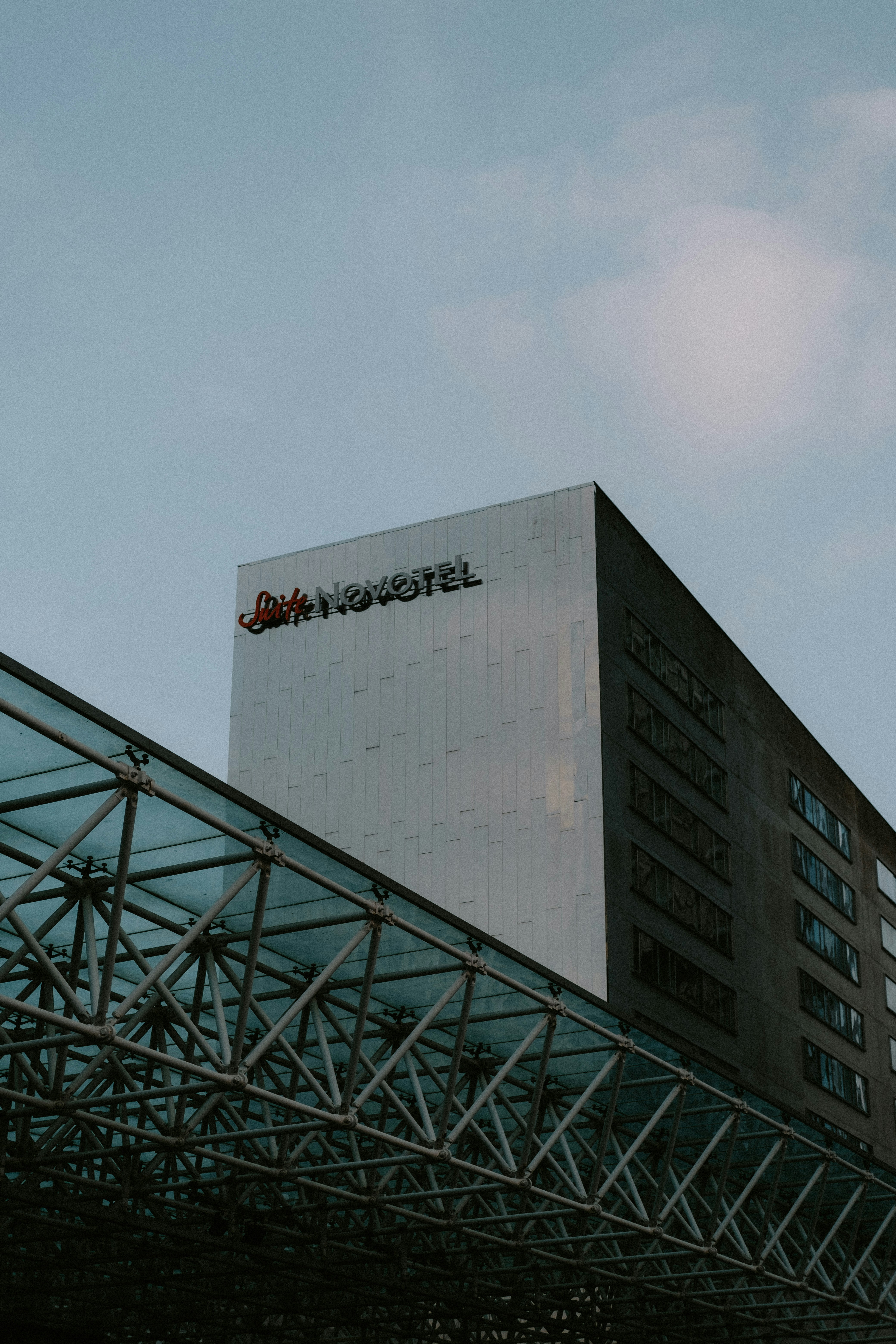 Wells Fargo Initiates Coverage On Ameren with Overweight Rating, Announces Price Target of $112