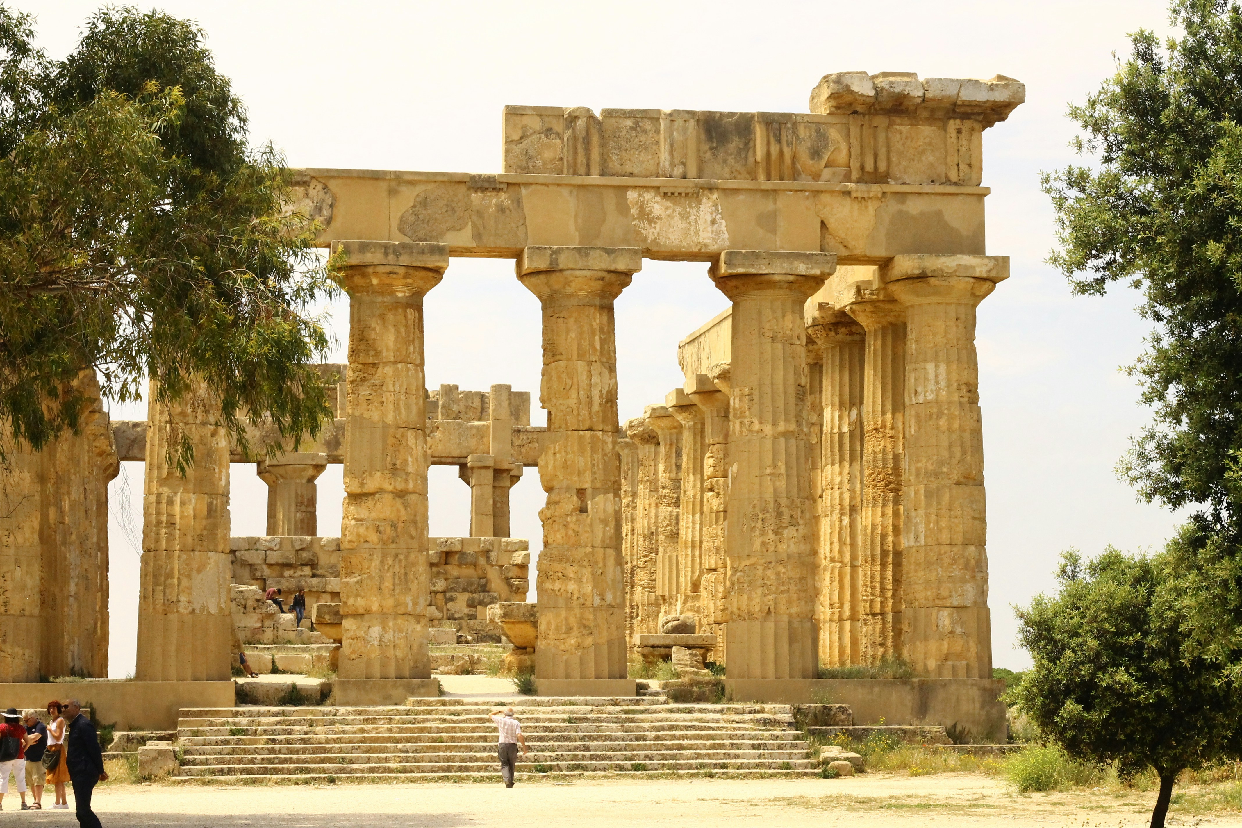 Tempio di Hera (Tempio E) at the ancient Greek archeological site of Selinunte on the isle of Sicily, Italy.