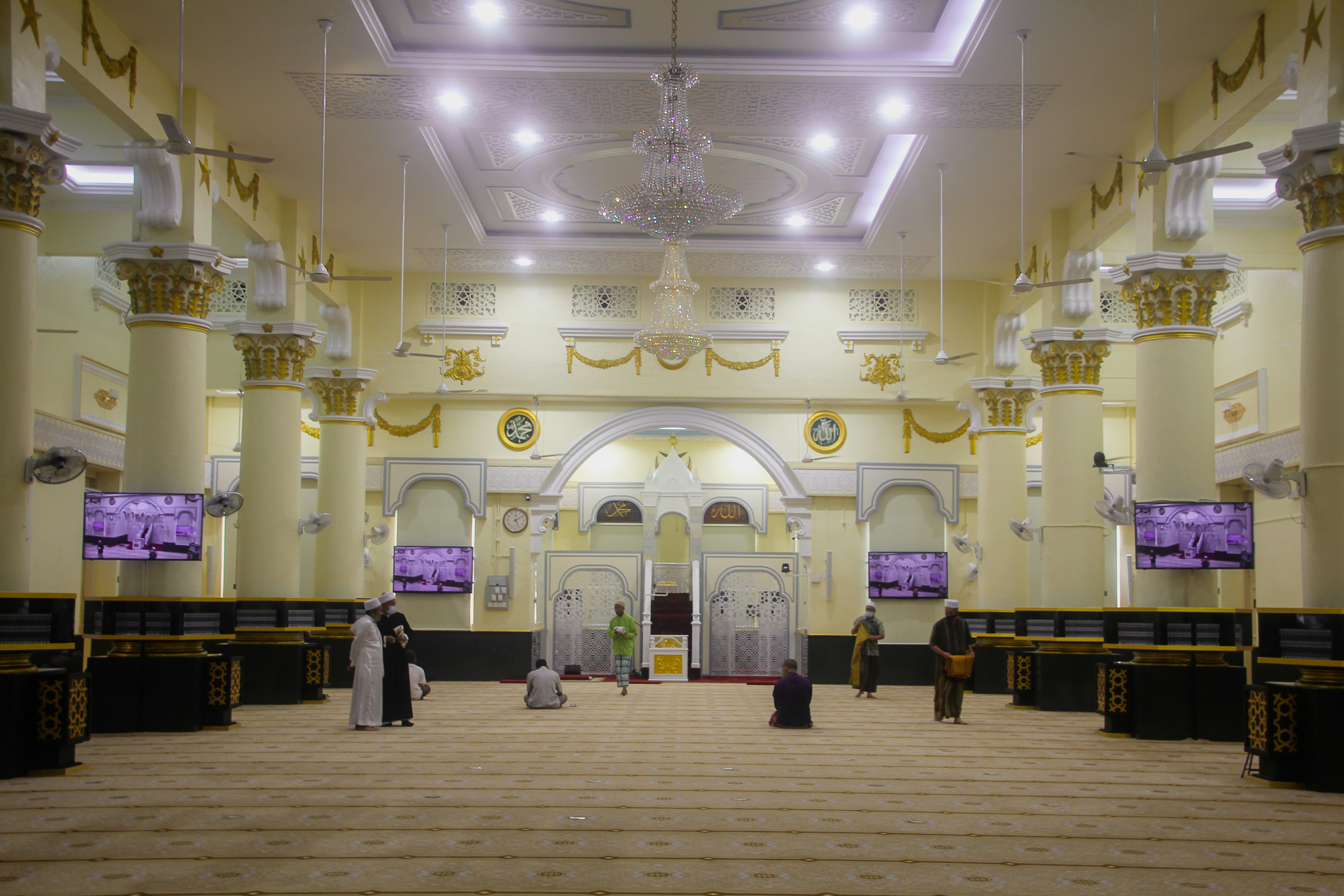 Photo by izdiharsahalan