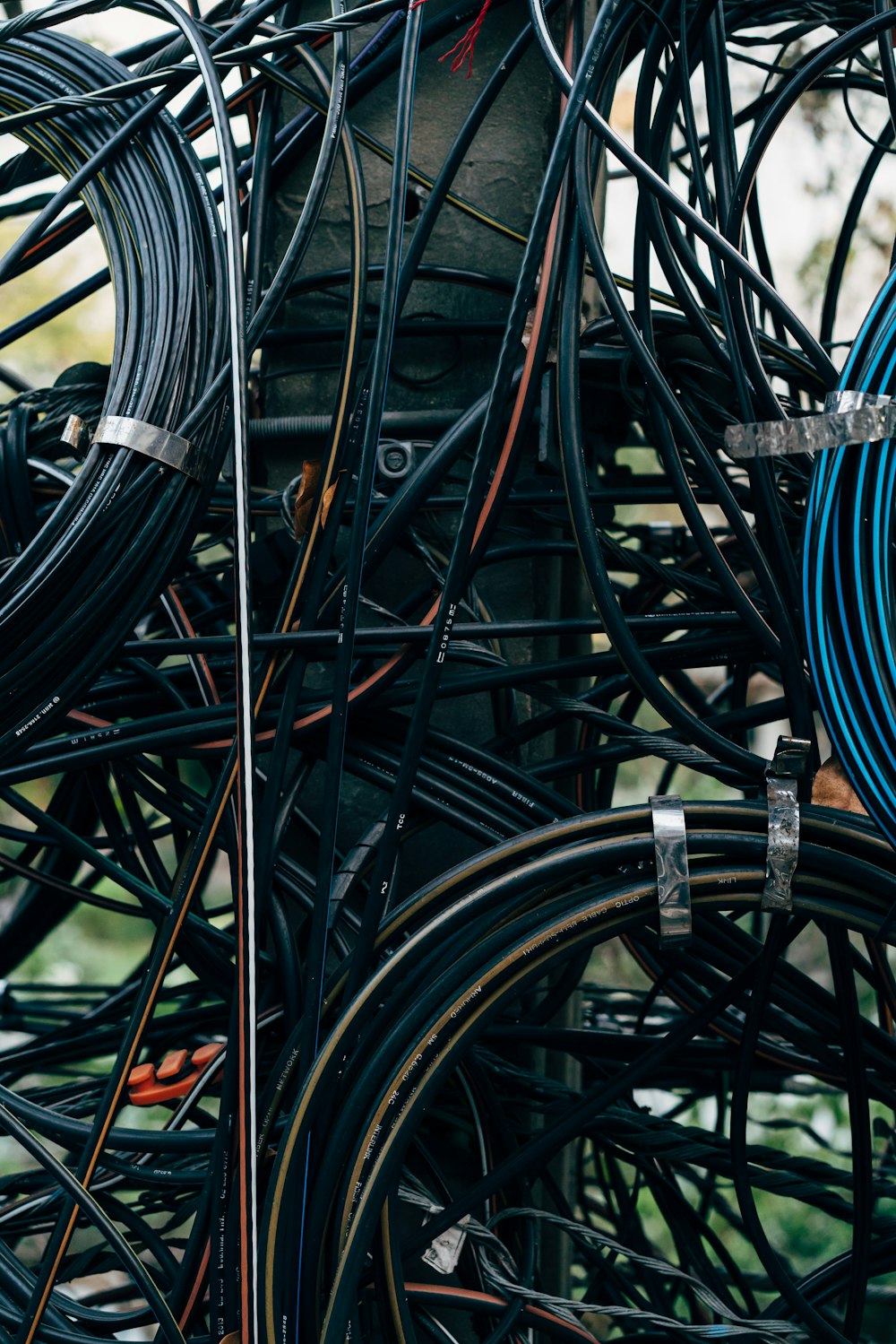 a pile of wires and wires sitting on top of each other